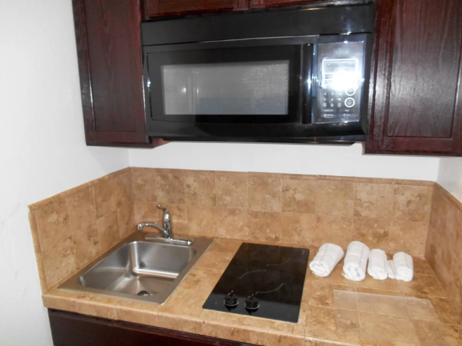 Kitchen or kitchenette in Studio 6-San Antonio, TX - Airport