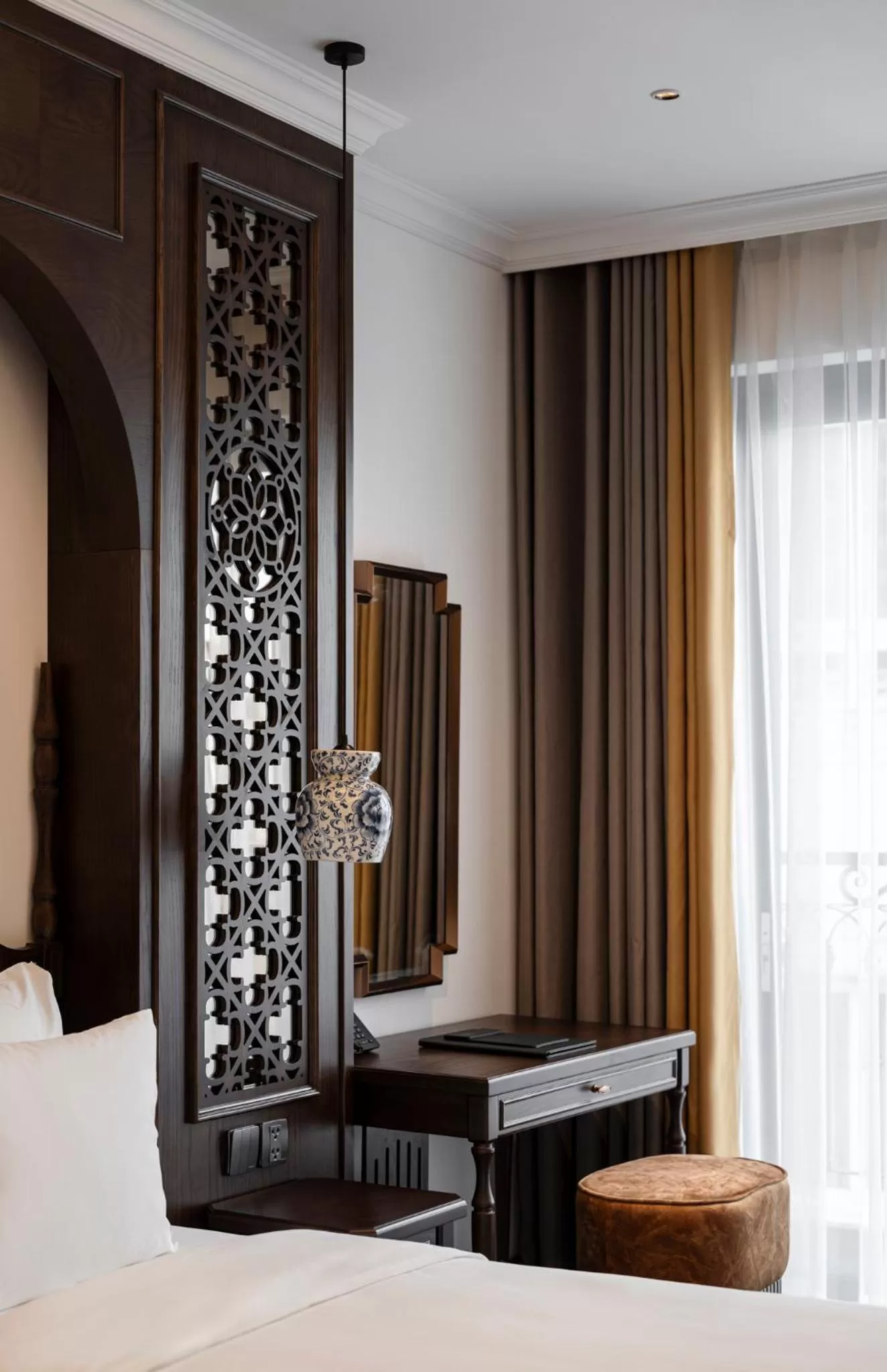 hair dresser, Seating Area in Paradise Suites Nguyen Khuyen