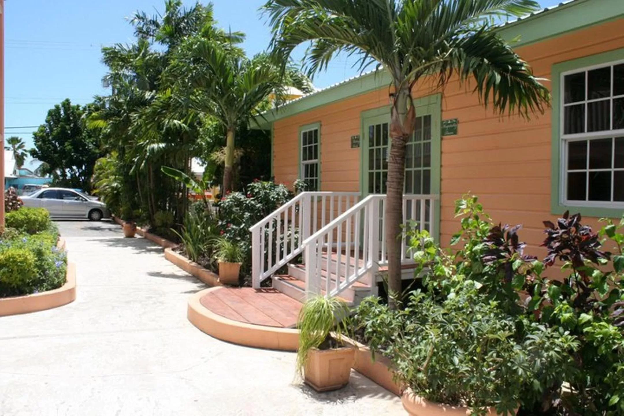 Garden in Worthing Court Apartment Hotel