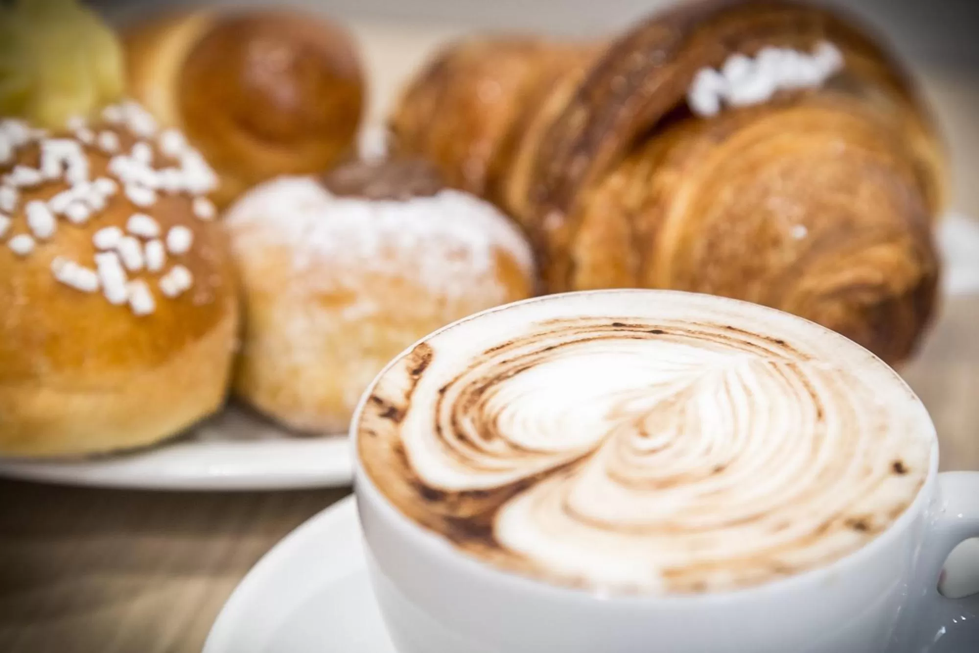 Italian breakfast in Michelangelo Home B&B