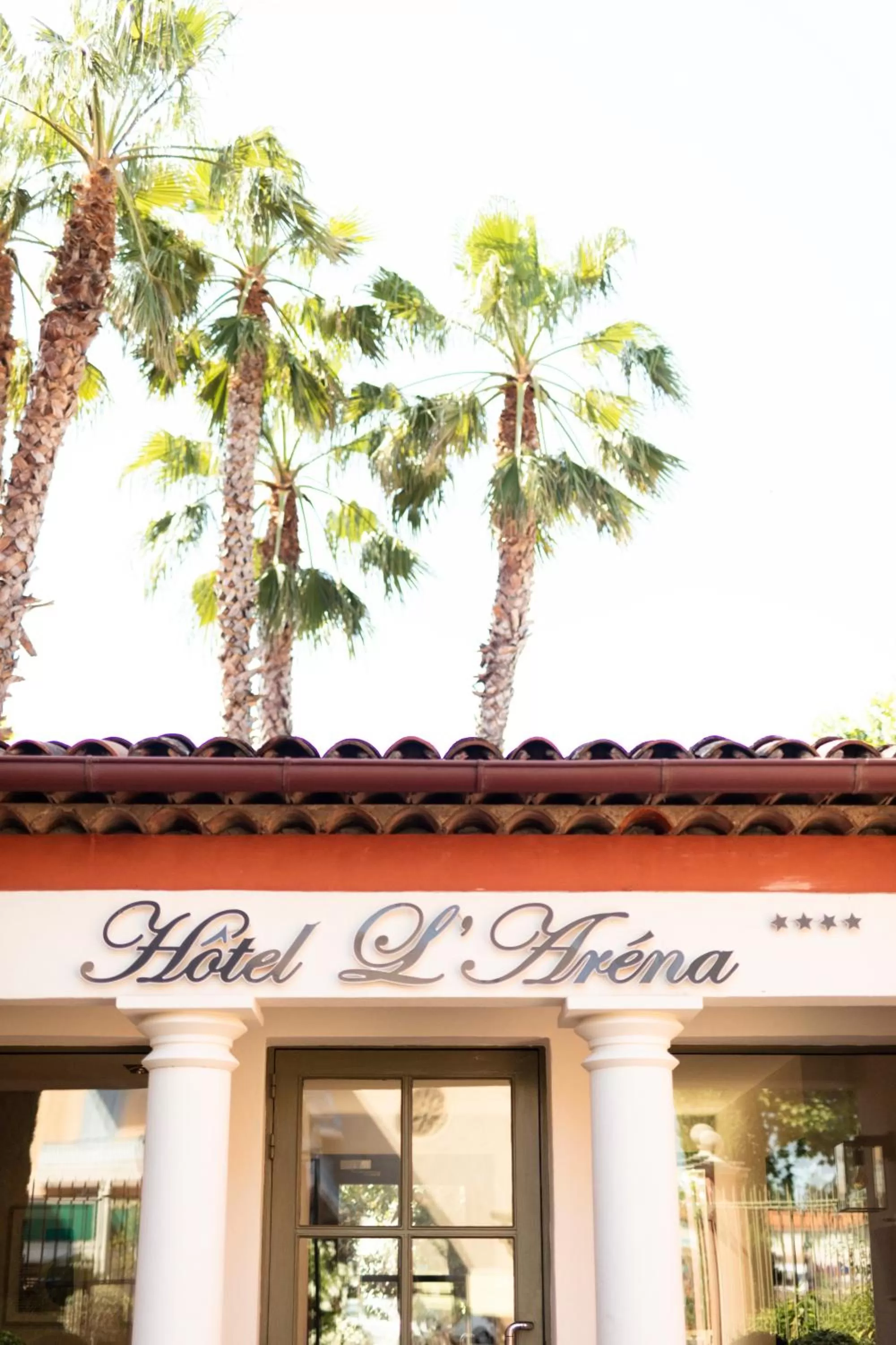 Property building in Hôtel l'Arena