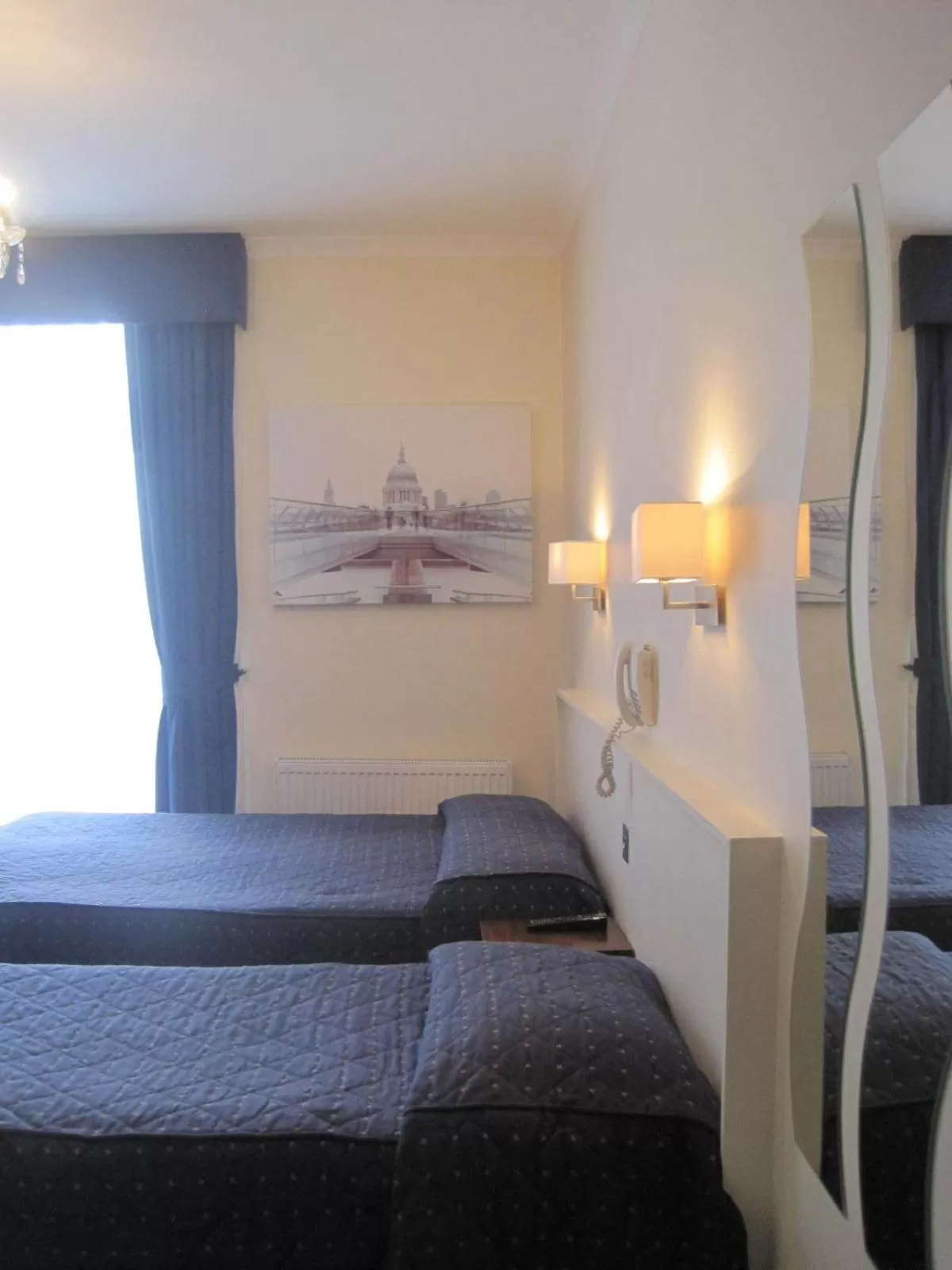 Bed in Aaraya London