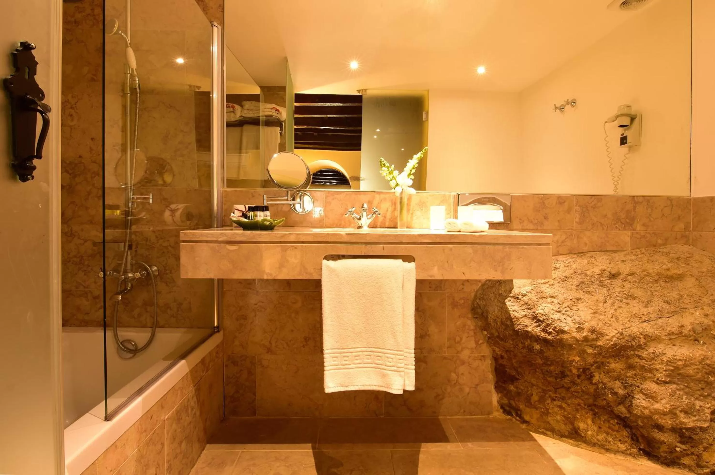 Bathroom in Pousada Castelo de Obidos