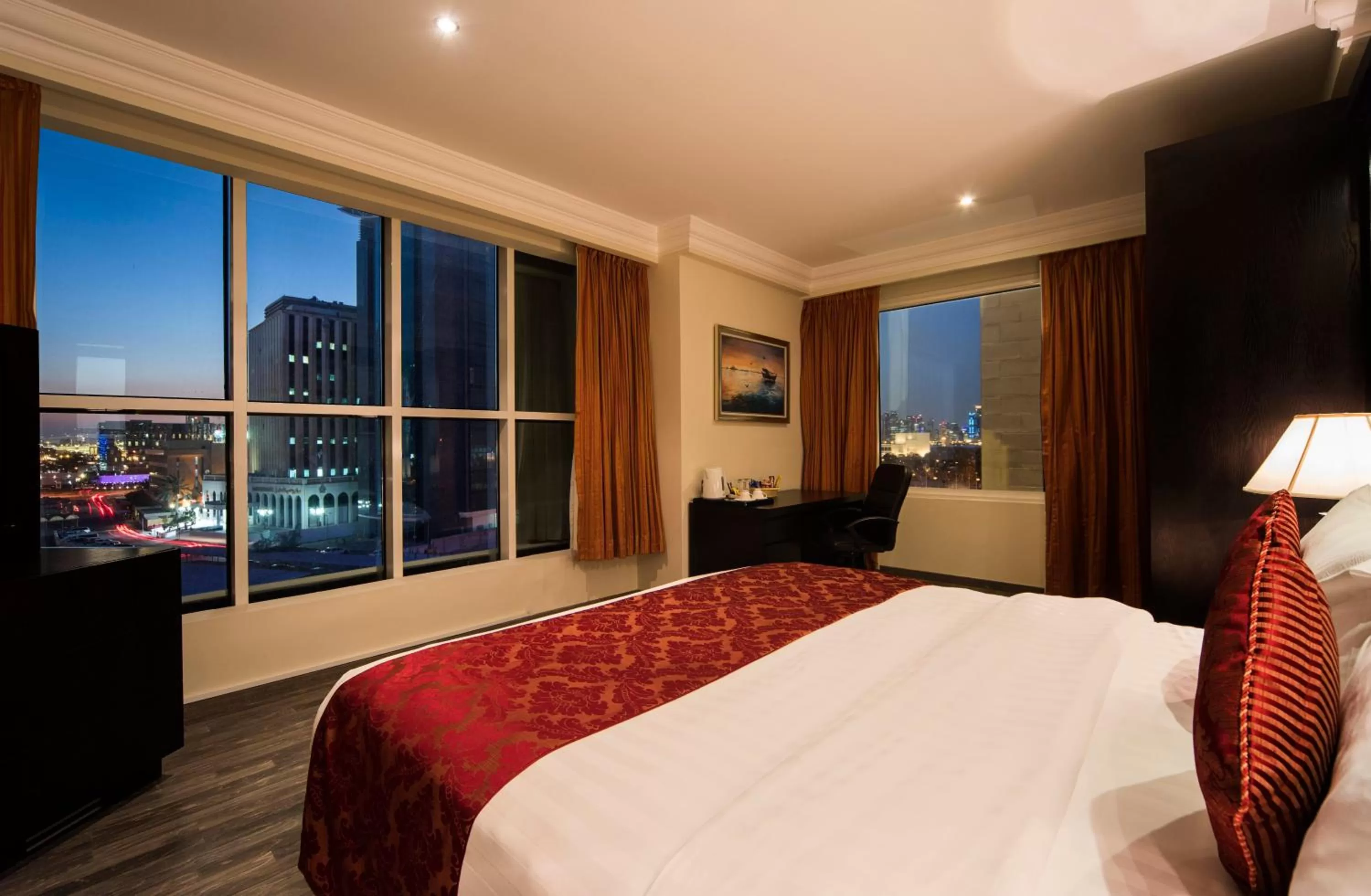 Living room, Bed in Best Western Plus Doha