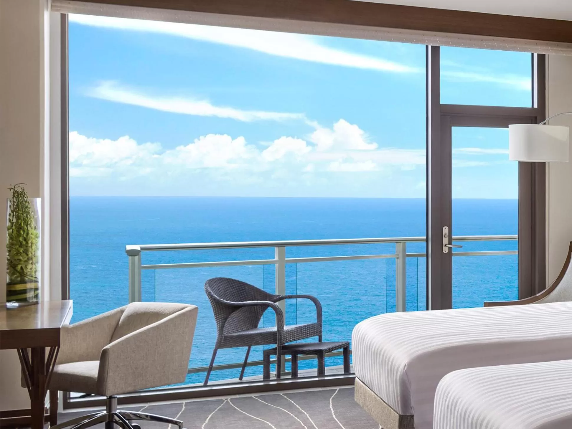 Sea view, Bed in Dusit Thani Guam Resort