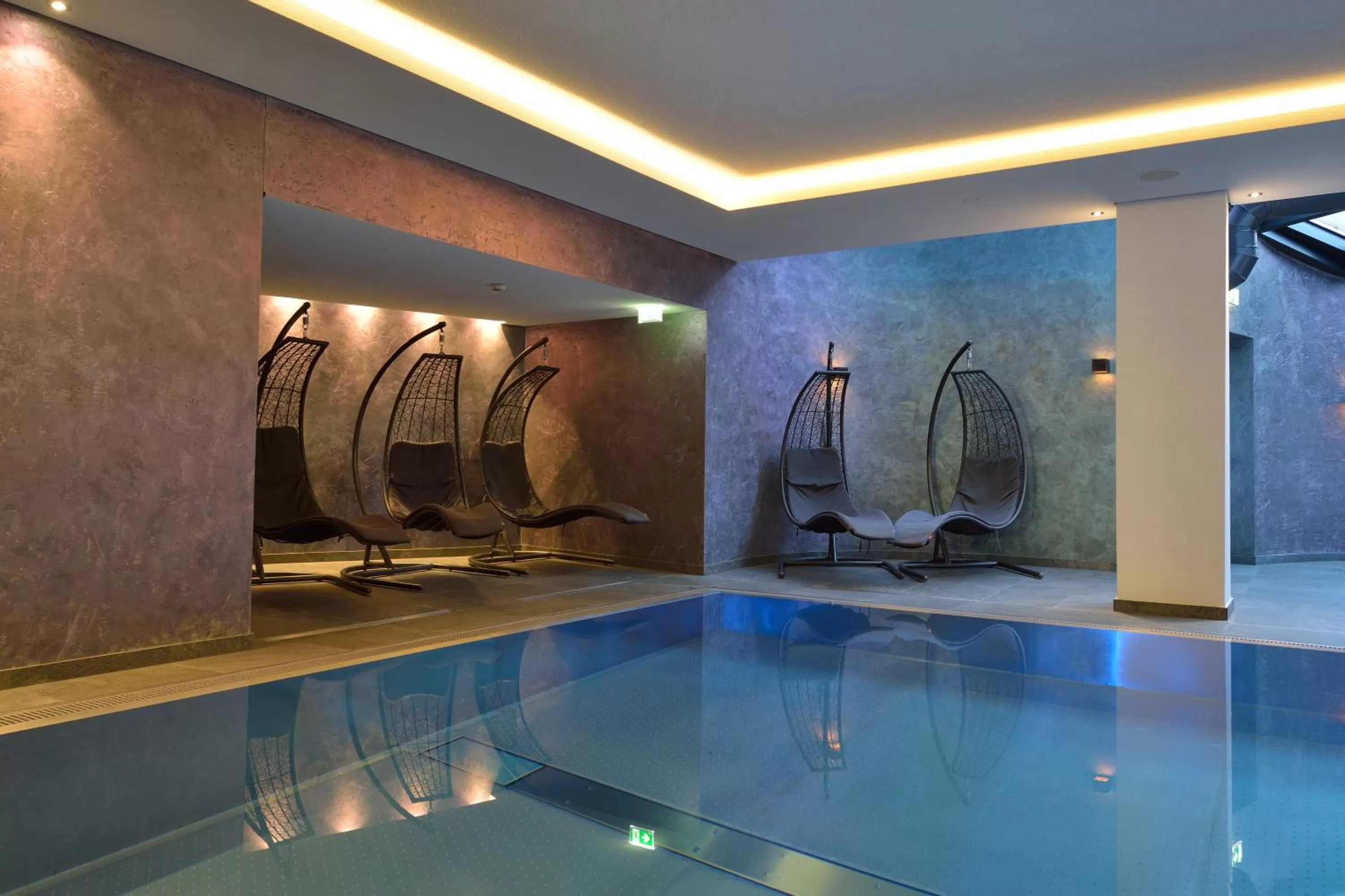 Swimming pool in Hotel Latini