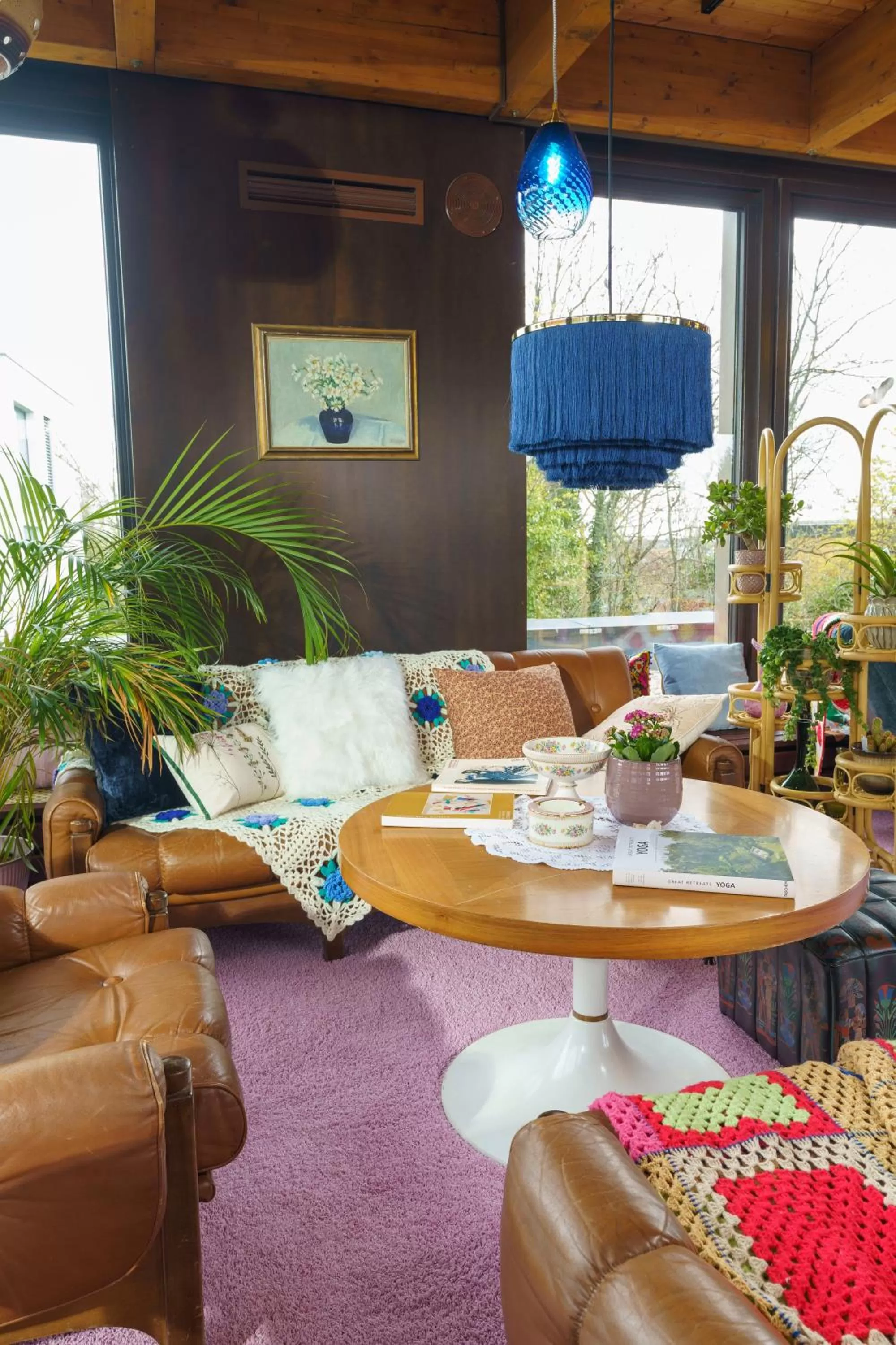 Decorative detail in Tante ALMA's Bonner Hotel