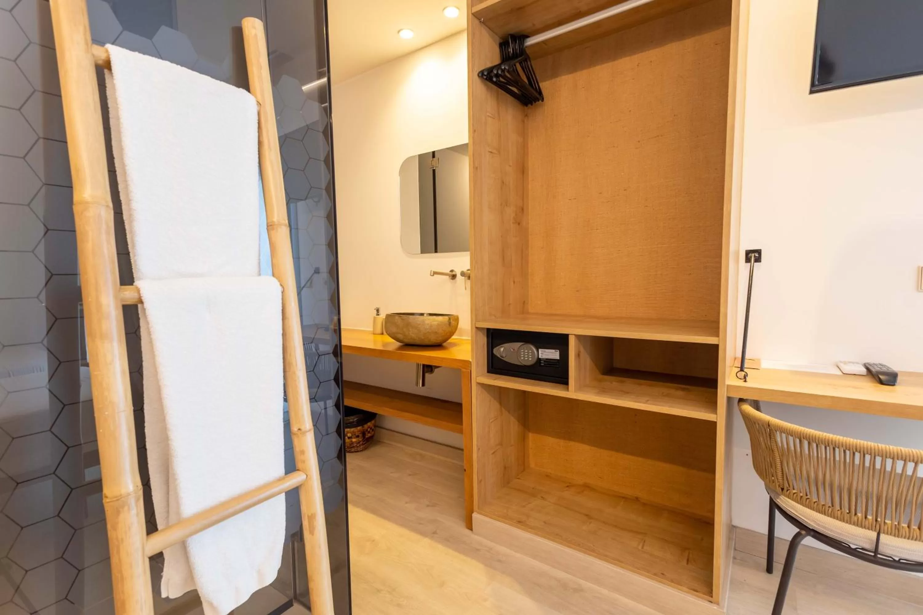 TV and multimedia in Play Hotel Ibiza - Adults Only