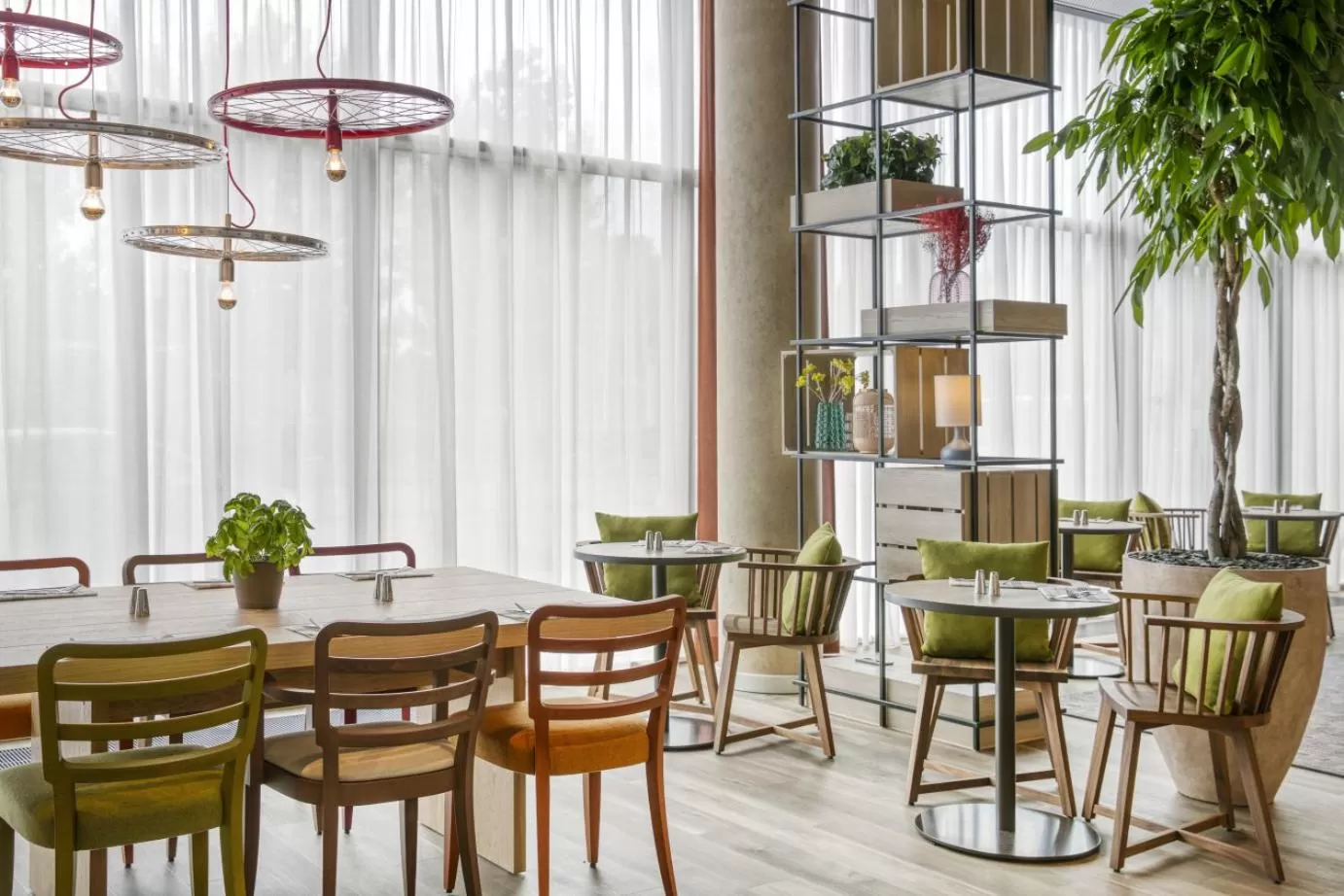 Restaurant/places to eat in IntercityHotel Saarbrücken