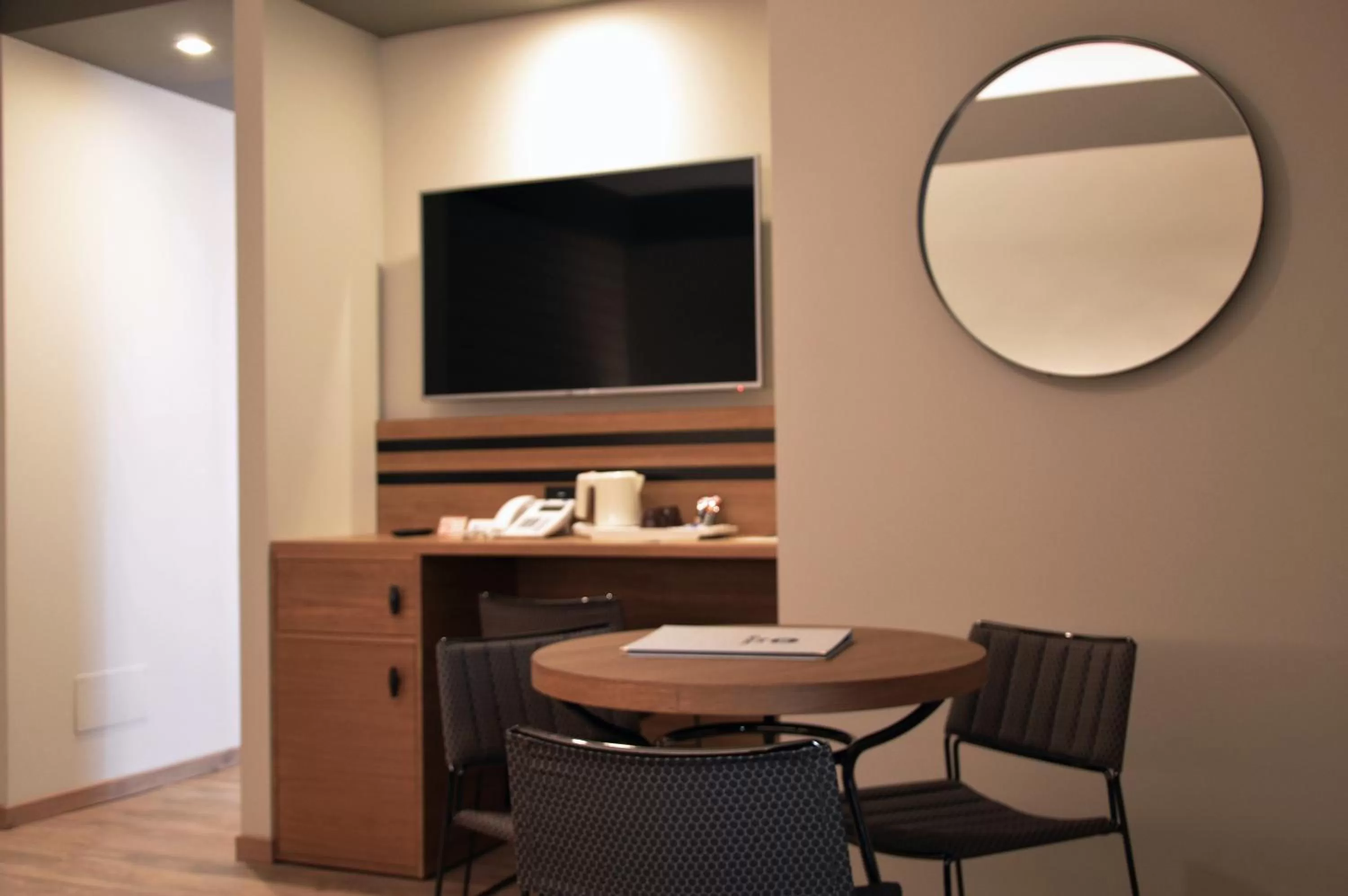 TV and multimedia in Best Western Plus Soave Hotel