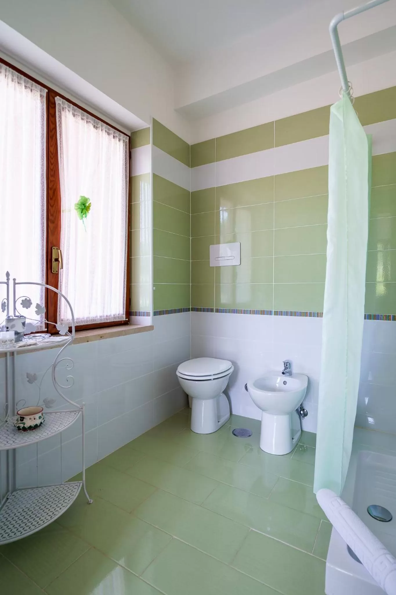 Shower in B&B Villa Le Mattine