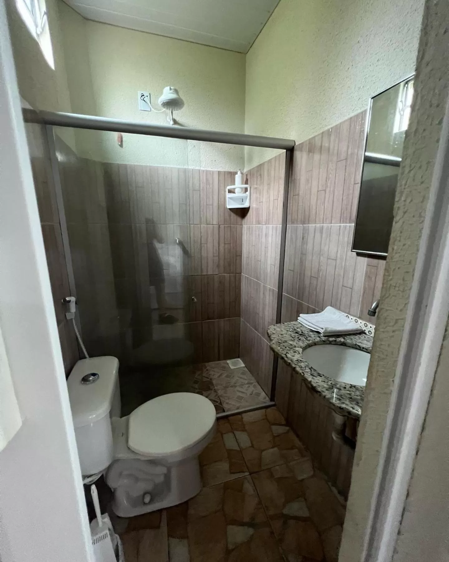 Shower, Bathroom in Pousada Hostal Iracema