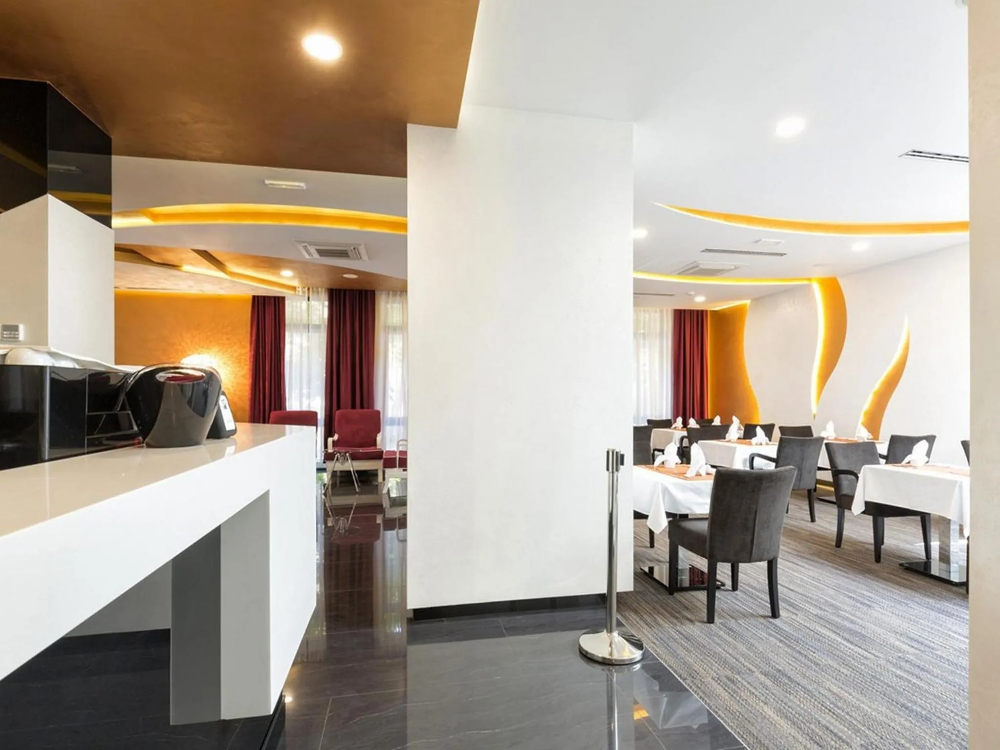 Restaurant/places to eat in Nova City Garni Hotel Signature Collection