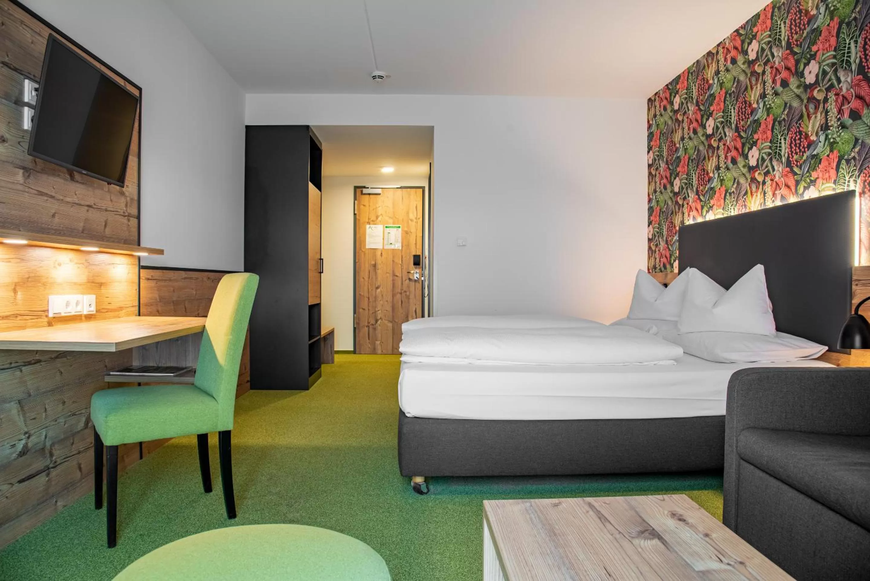 Bed in Alb Inn - Hotel & Apartments