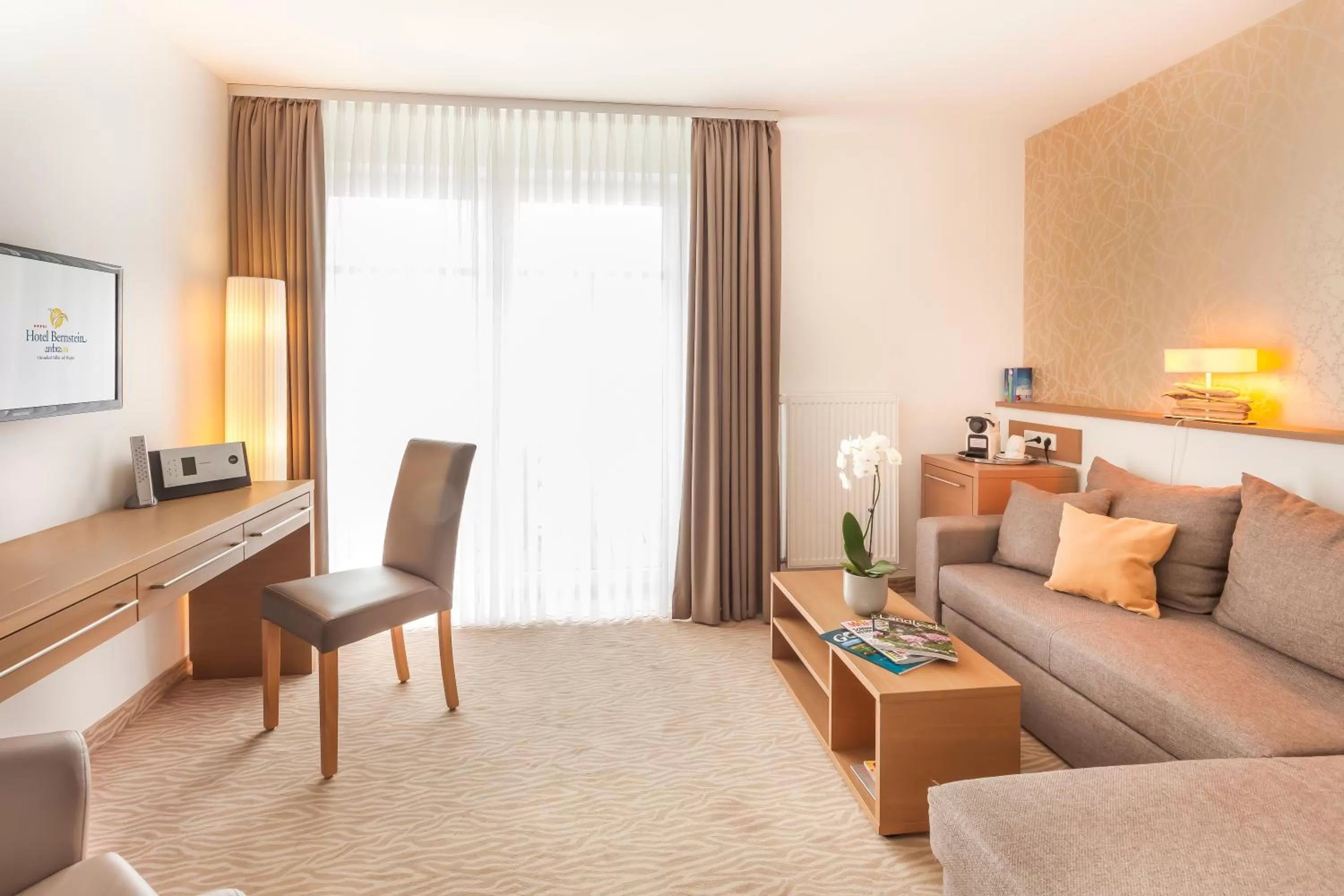 TV and multimedia in Hotel Bernstein