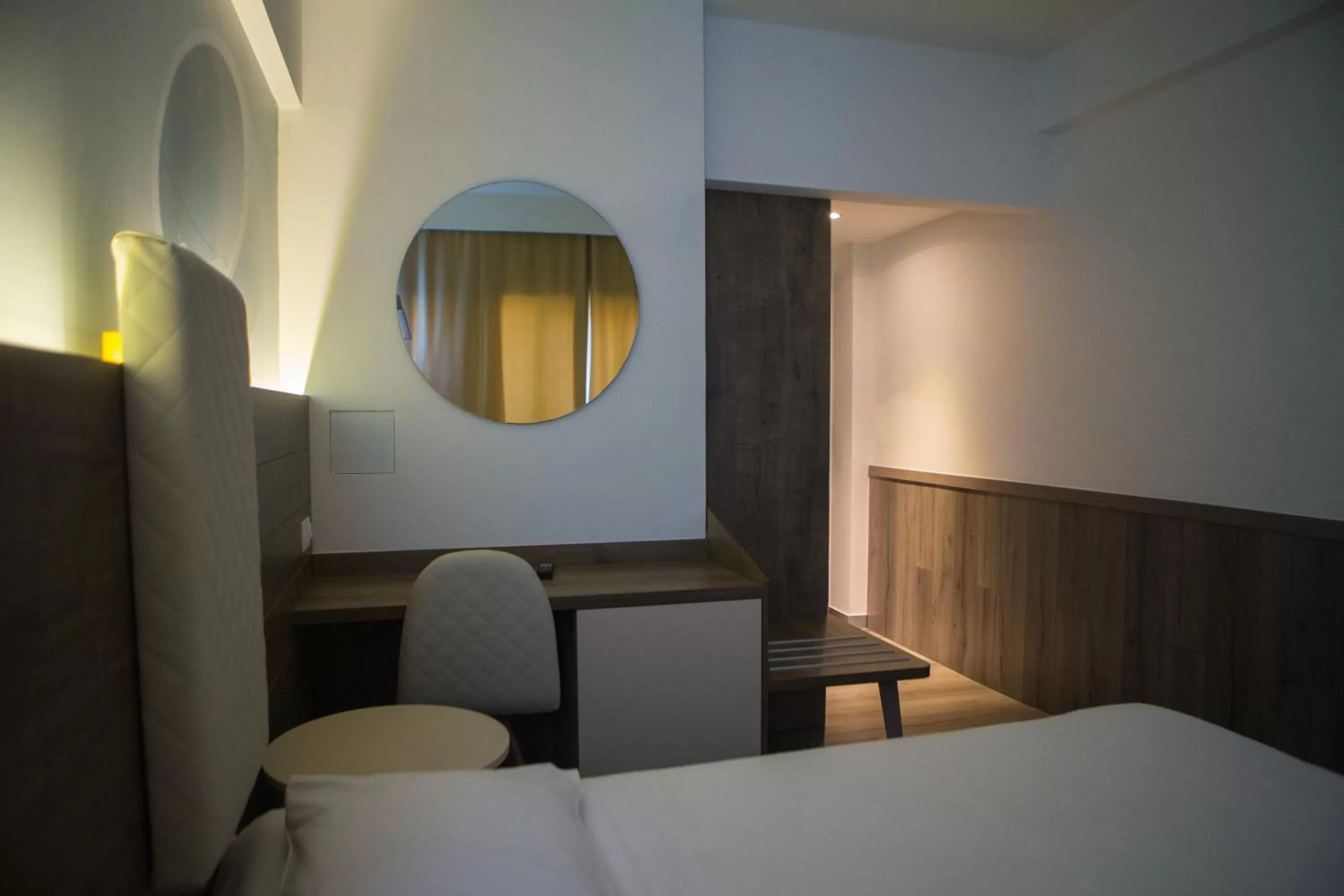 Area and facilities, Bed in Metropolitan