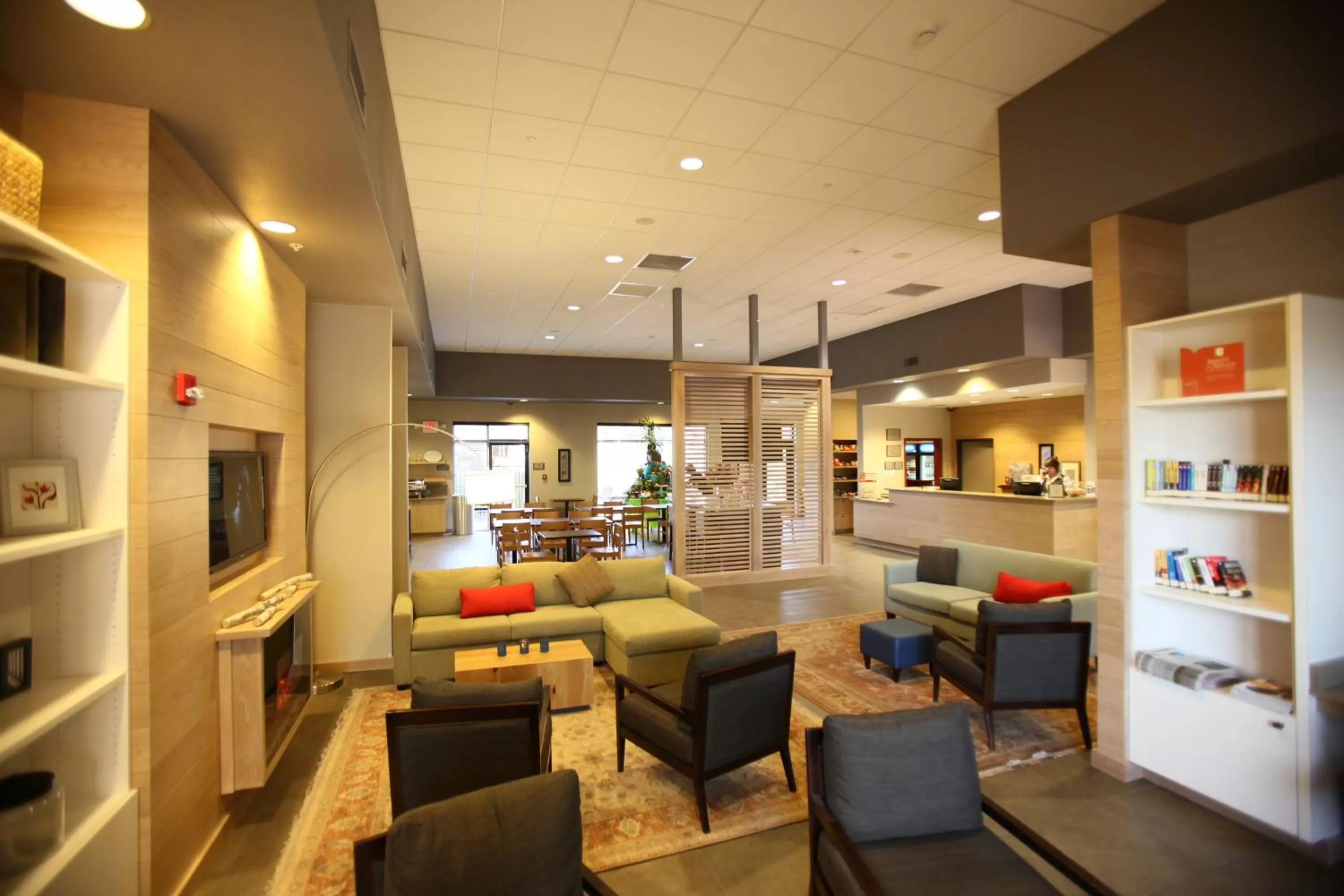 Seating area in GreenTree Inn & Suites Phoenix Sky Harbor