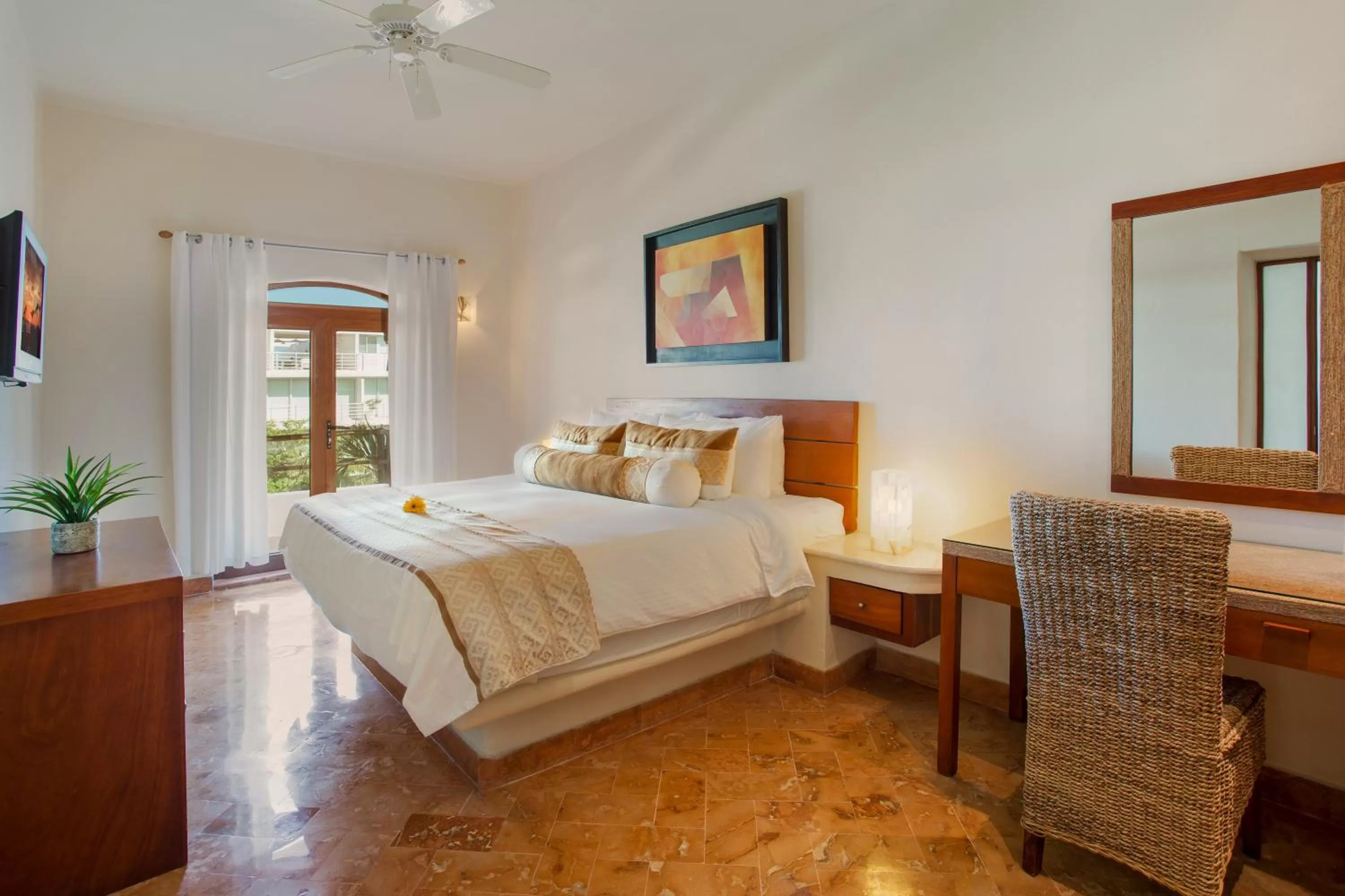 Bed in Porto Playa Condo Hotel and Beach Club