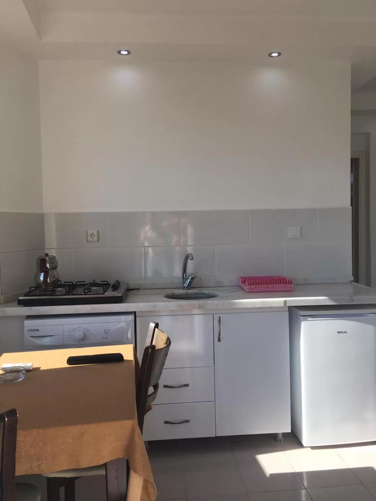 Kitchen/Kitchenette in Sunset Apart Otel