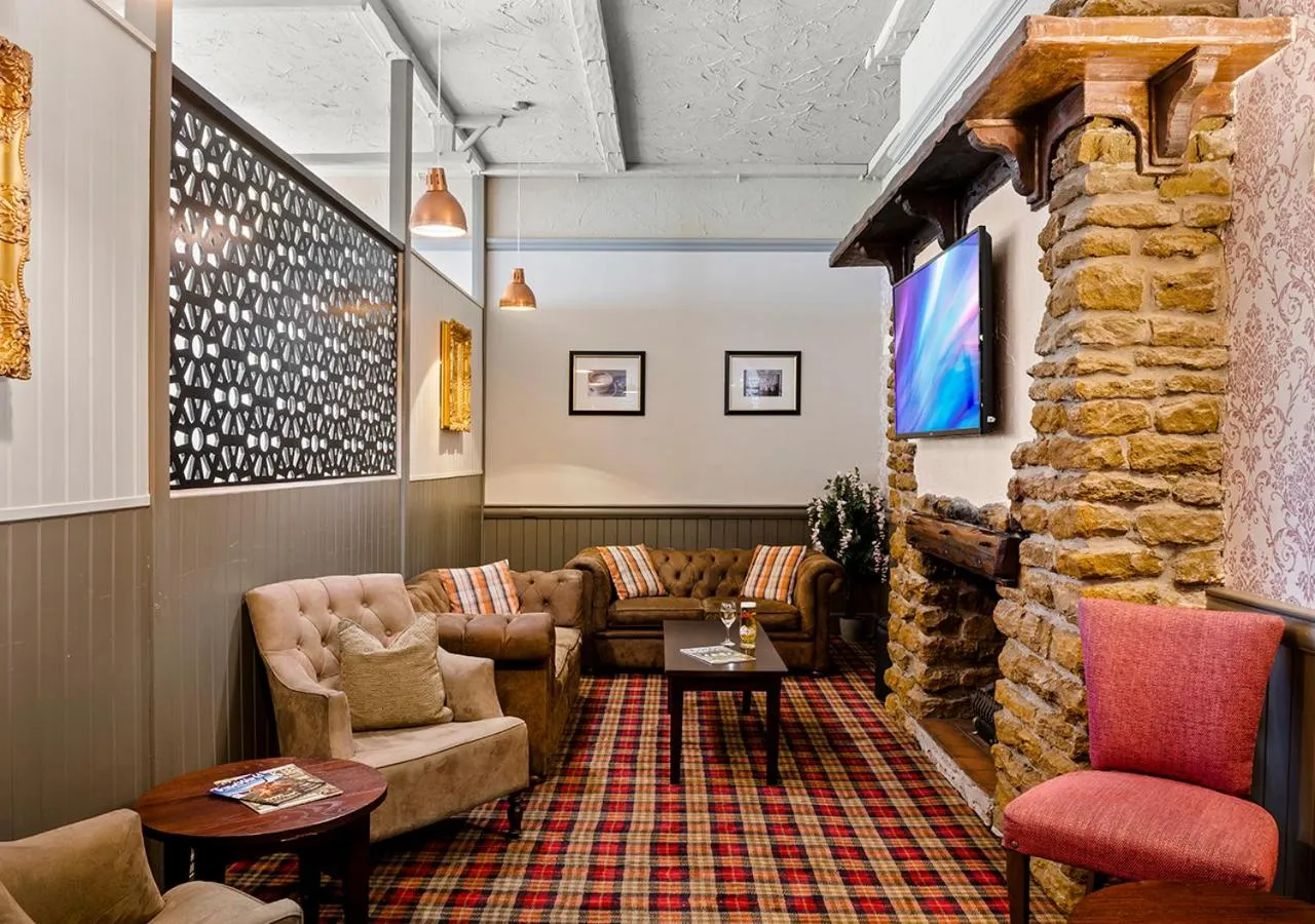 Lounge or bar in Dragonfly Hotel Peterborough