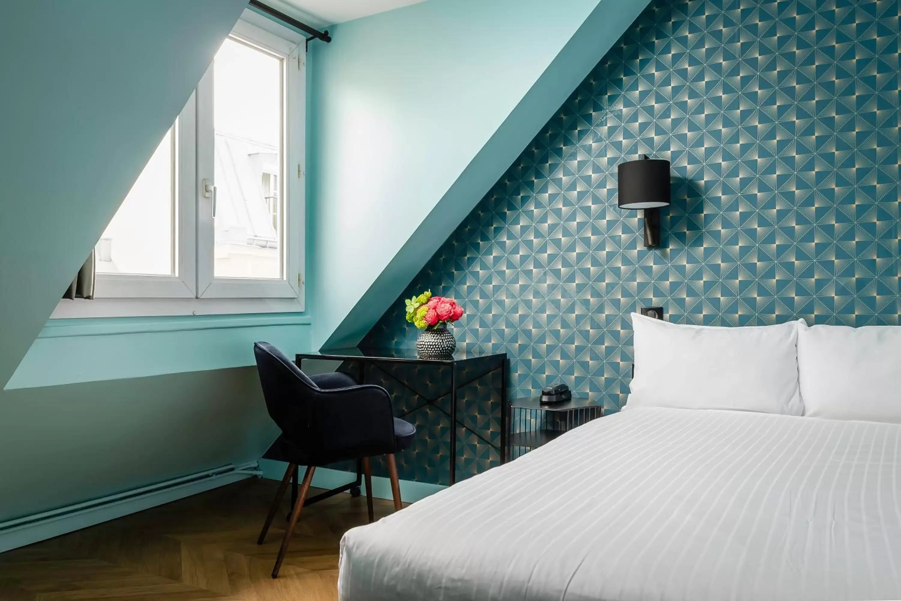 Single Room in Hotel Elysée Etoile Single Room in Hotel Elysée Etoile