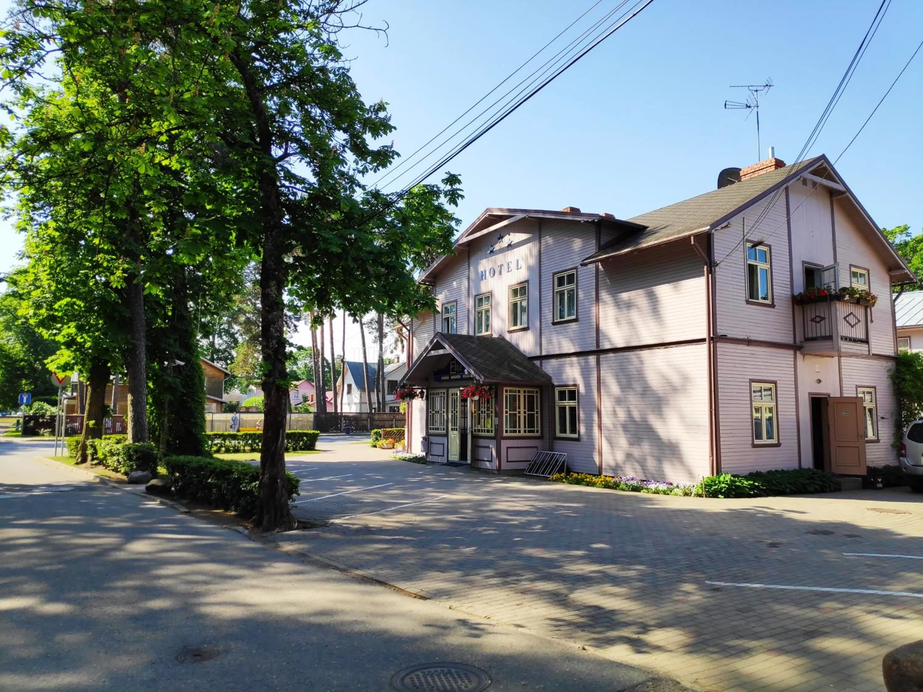 Property building in Elīna