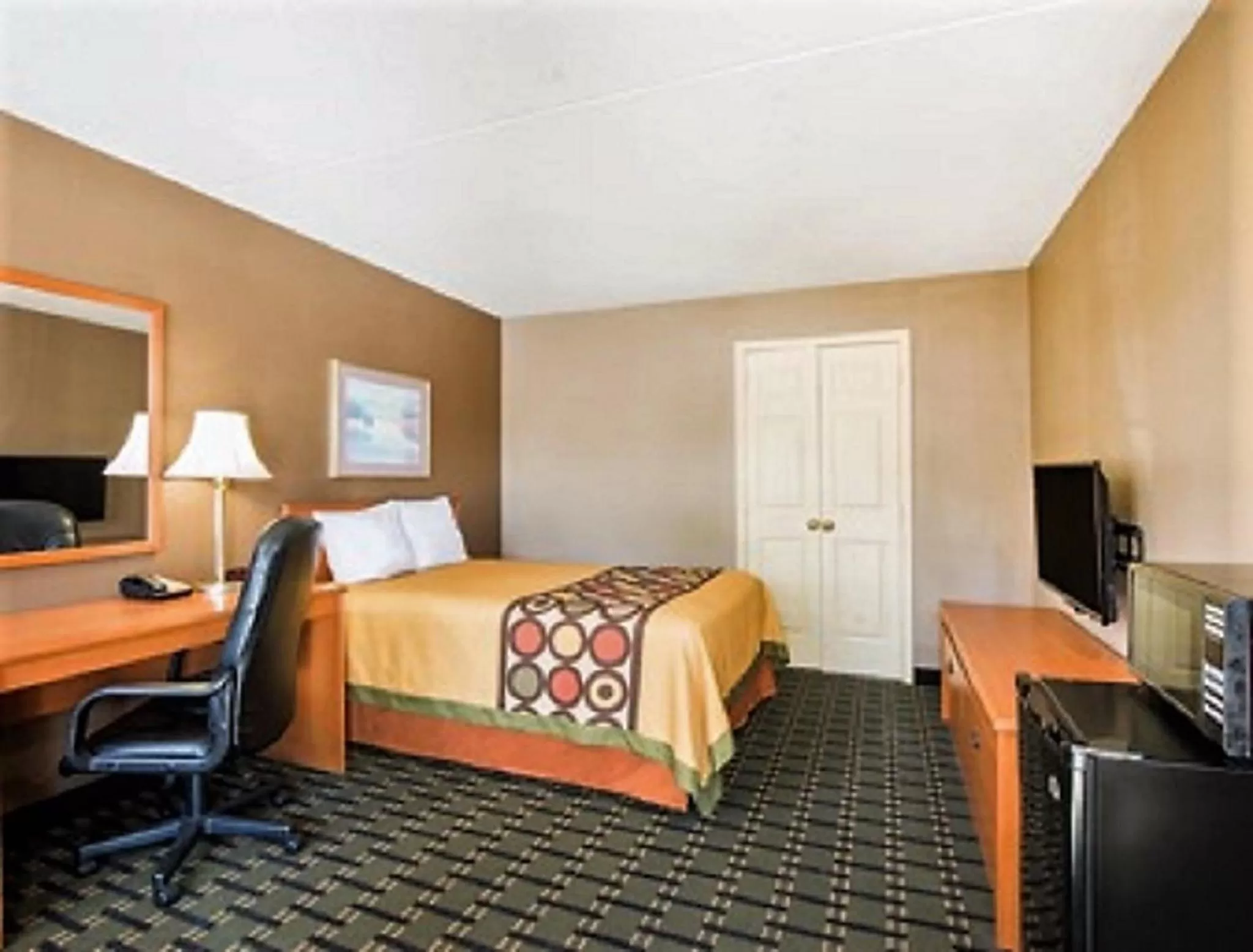 Bedroom, Bed in Super 8 by Wyndham Marysville