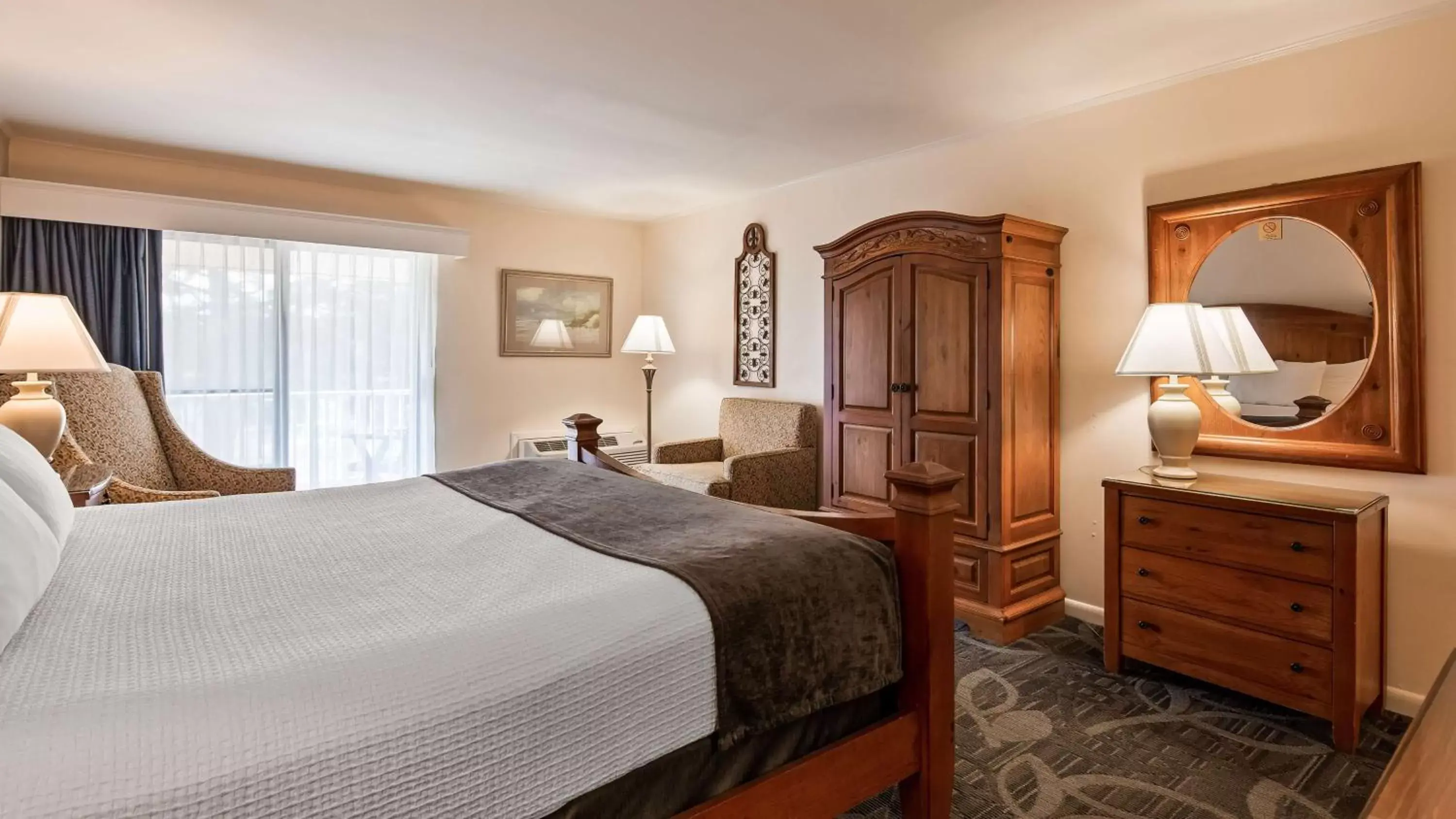 King Room with Balcony in Spark by Hilton Chincoteague Island King Room with Balcony in Spark by Hilton Chincoteague Island