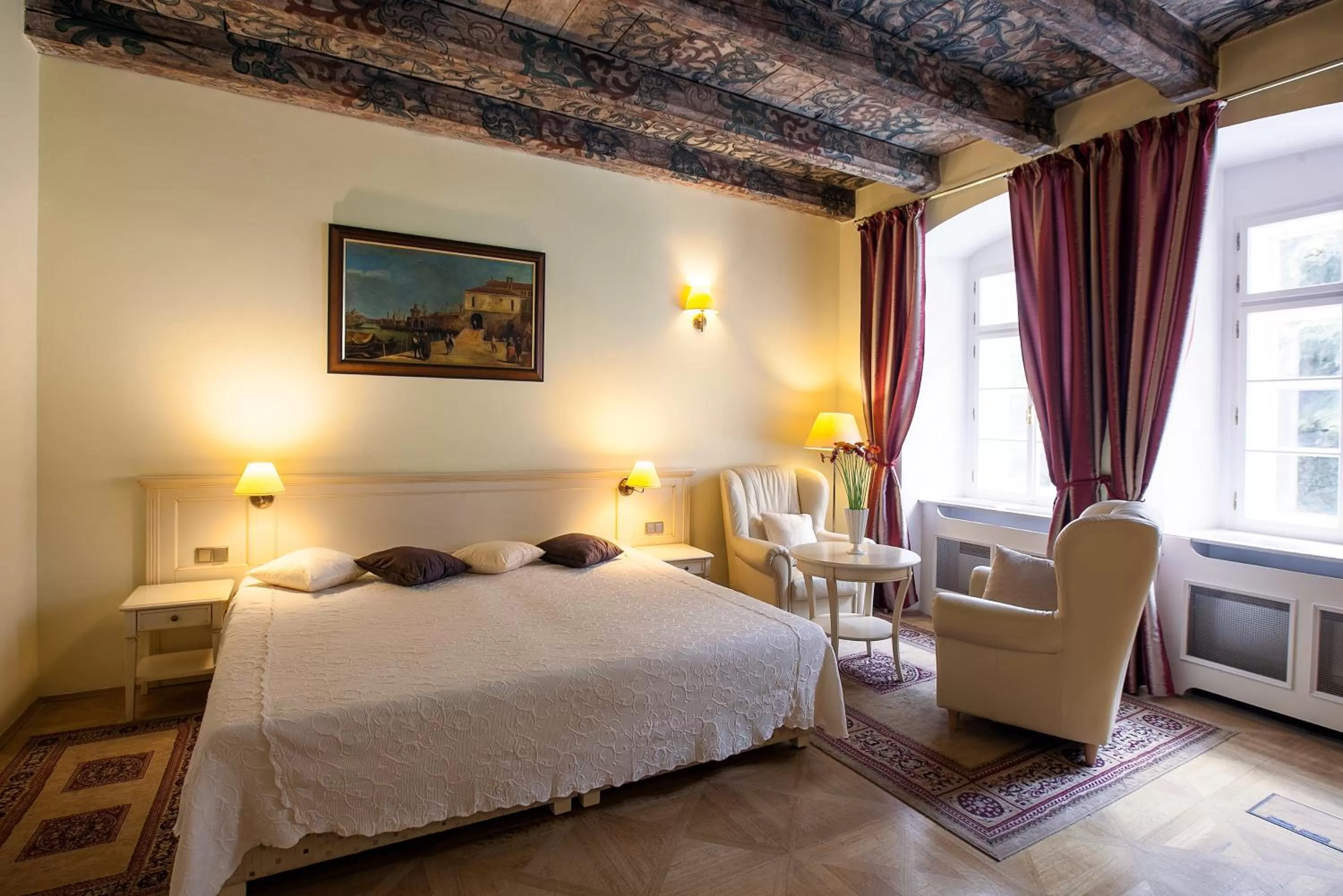 Bed in Tyn Yard Residence