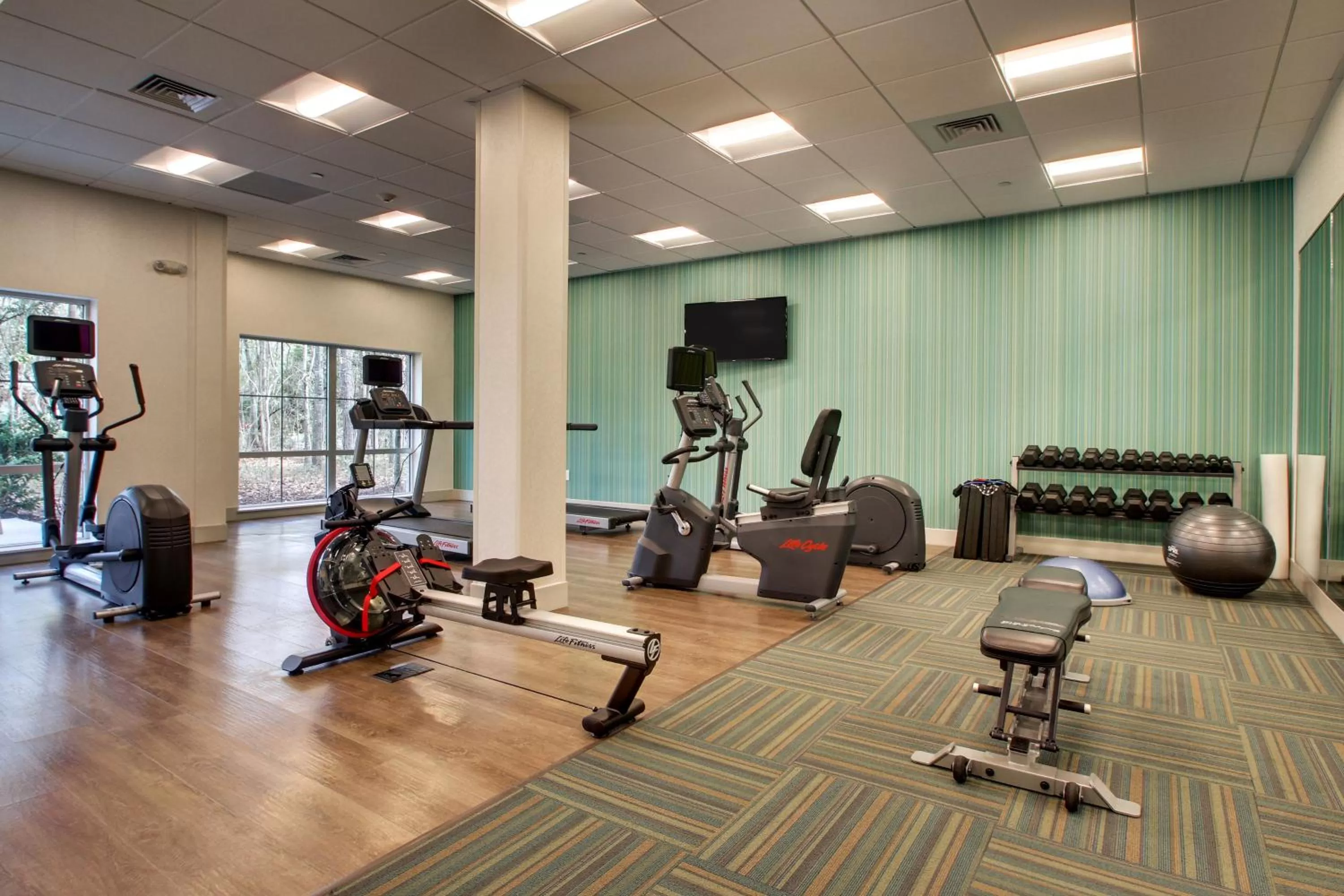 Spa and wellness centre/facilities in Holiday Inn Express & Suites Charleston NE Mt Pleasant US17 by IHG