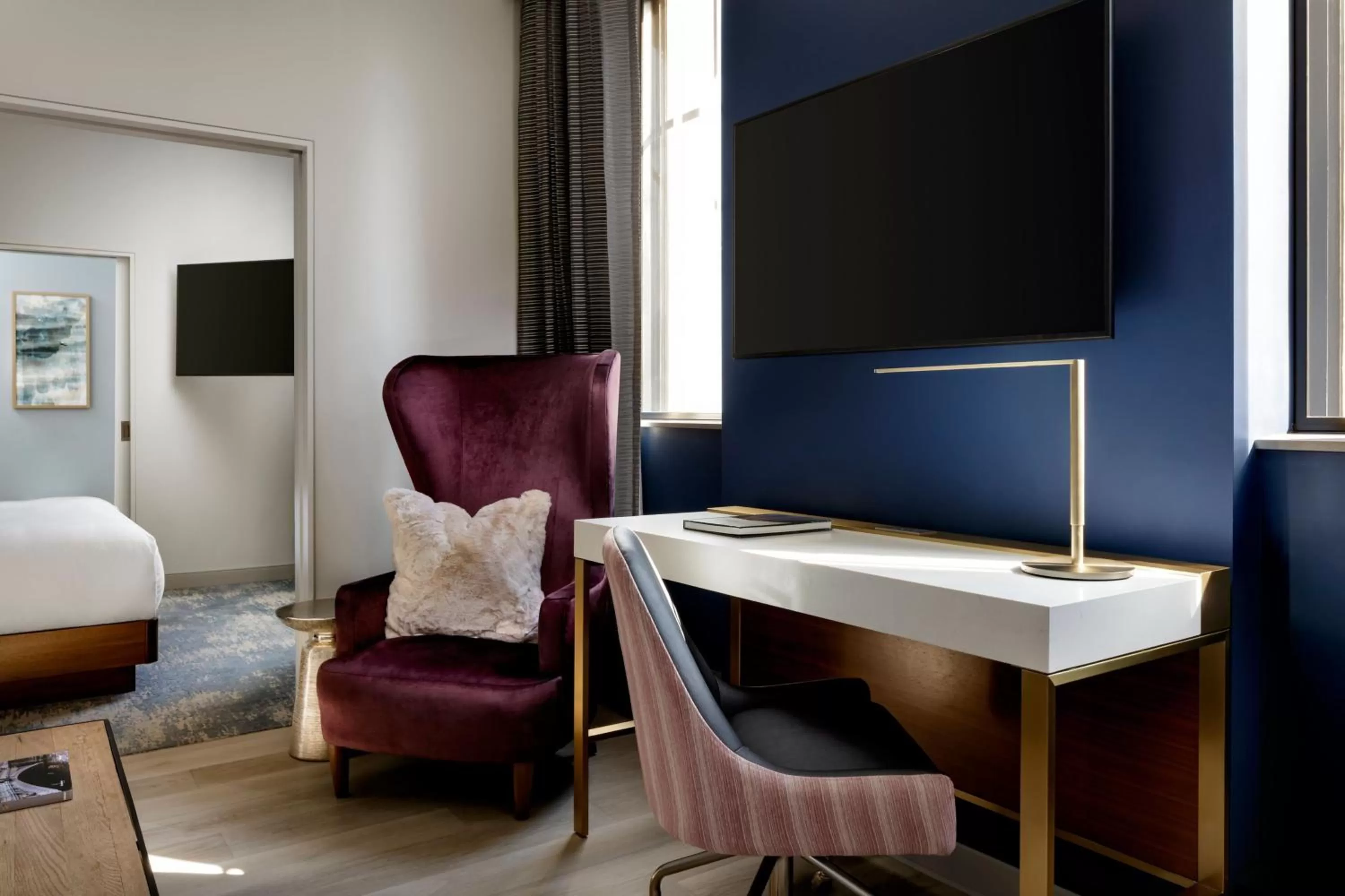 Bedroom, Bed in Rand Tower Hotel, Minneapolis, a Tribute Portfolio Hotel