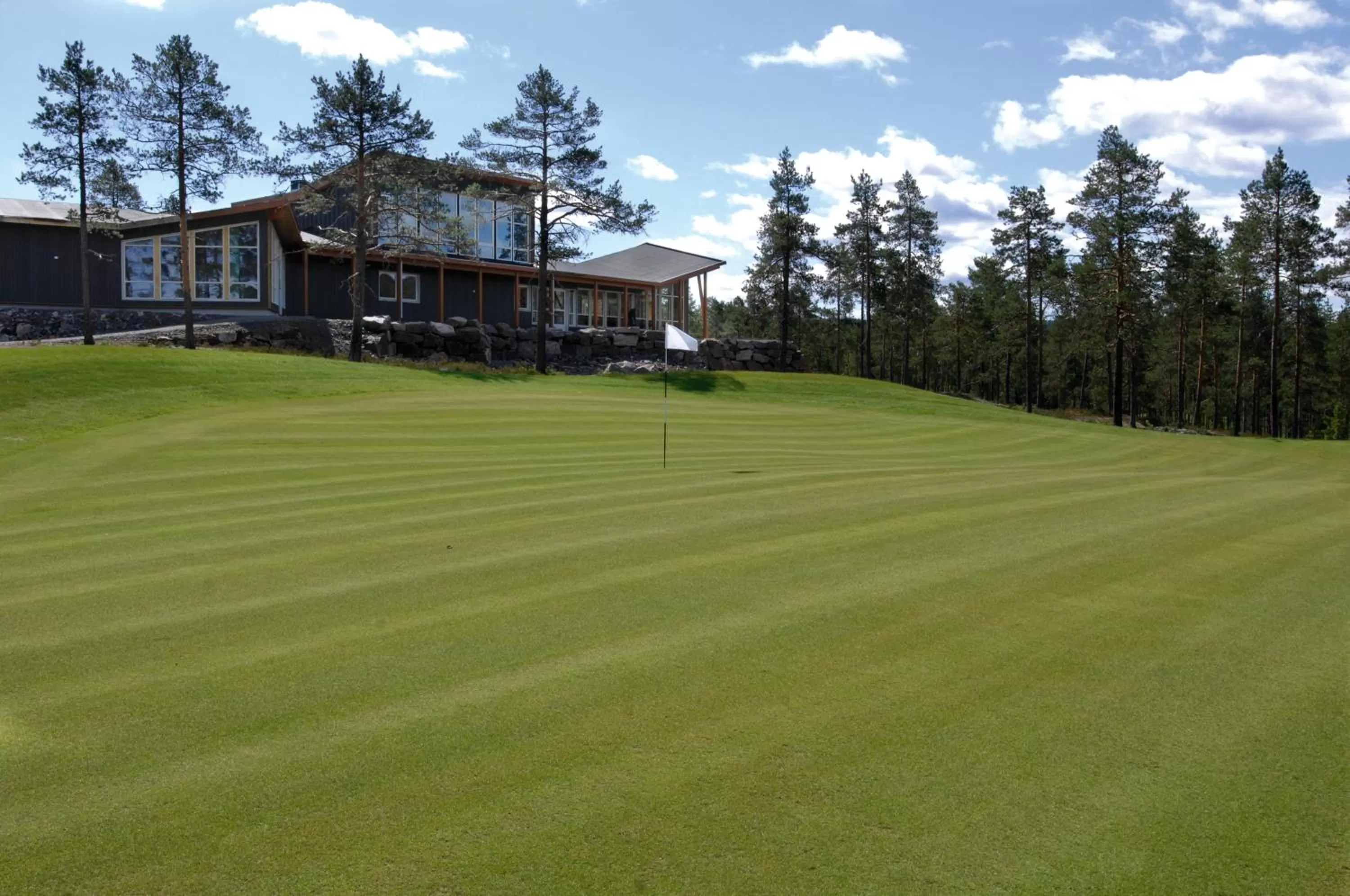 Property building in Vinger Hotell