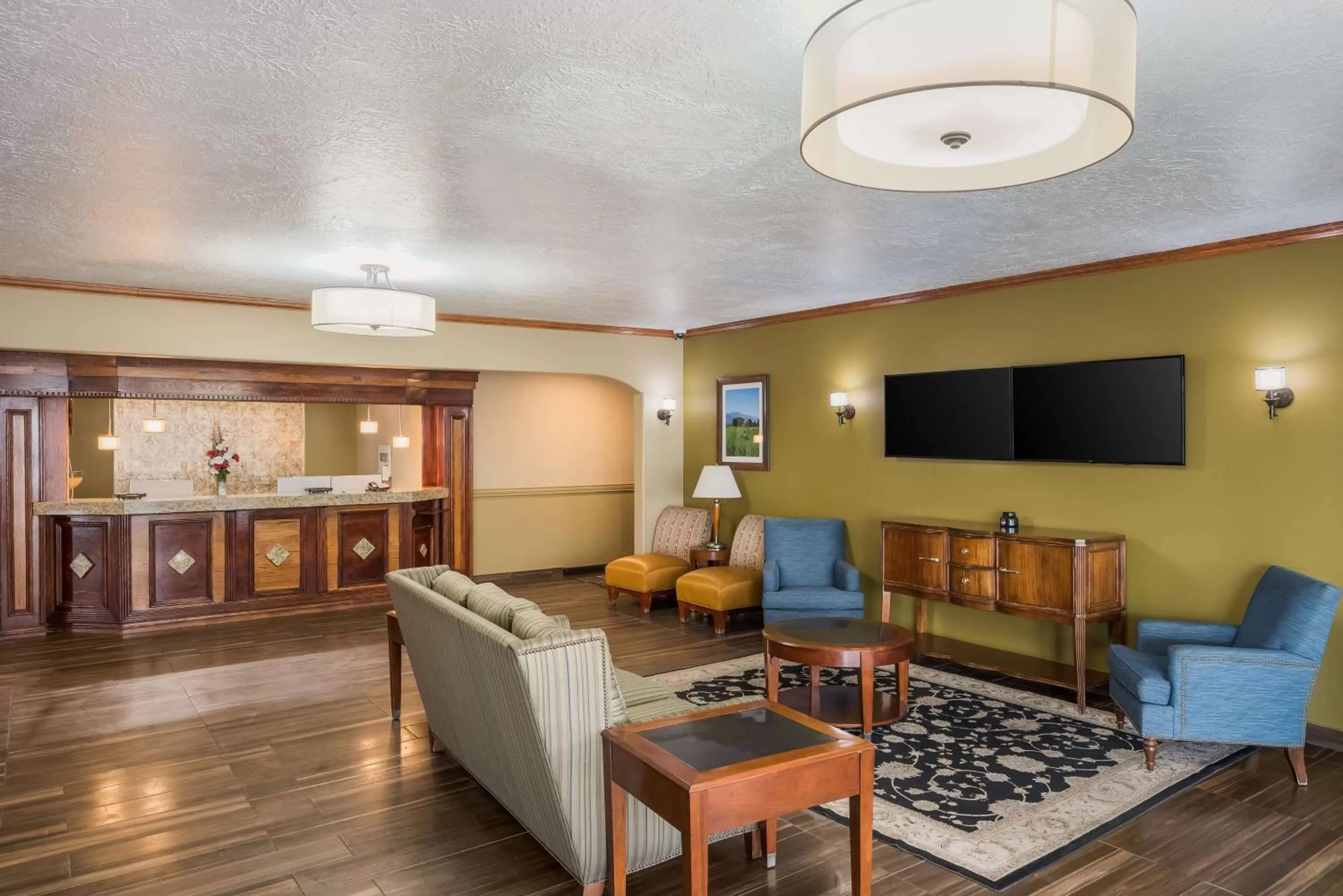 Lobby or reception in Best Western Richfield Inn