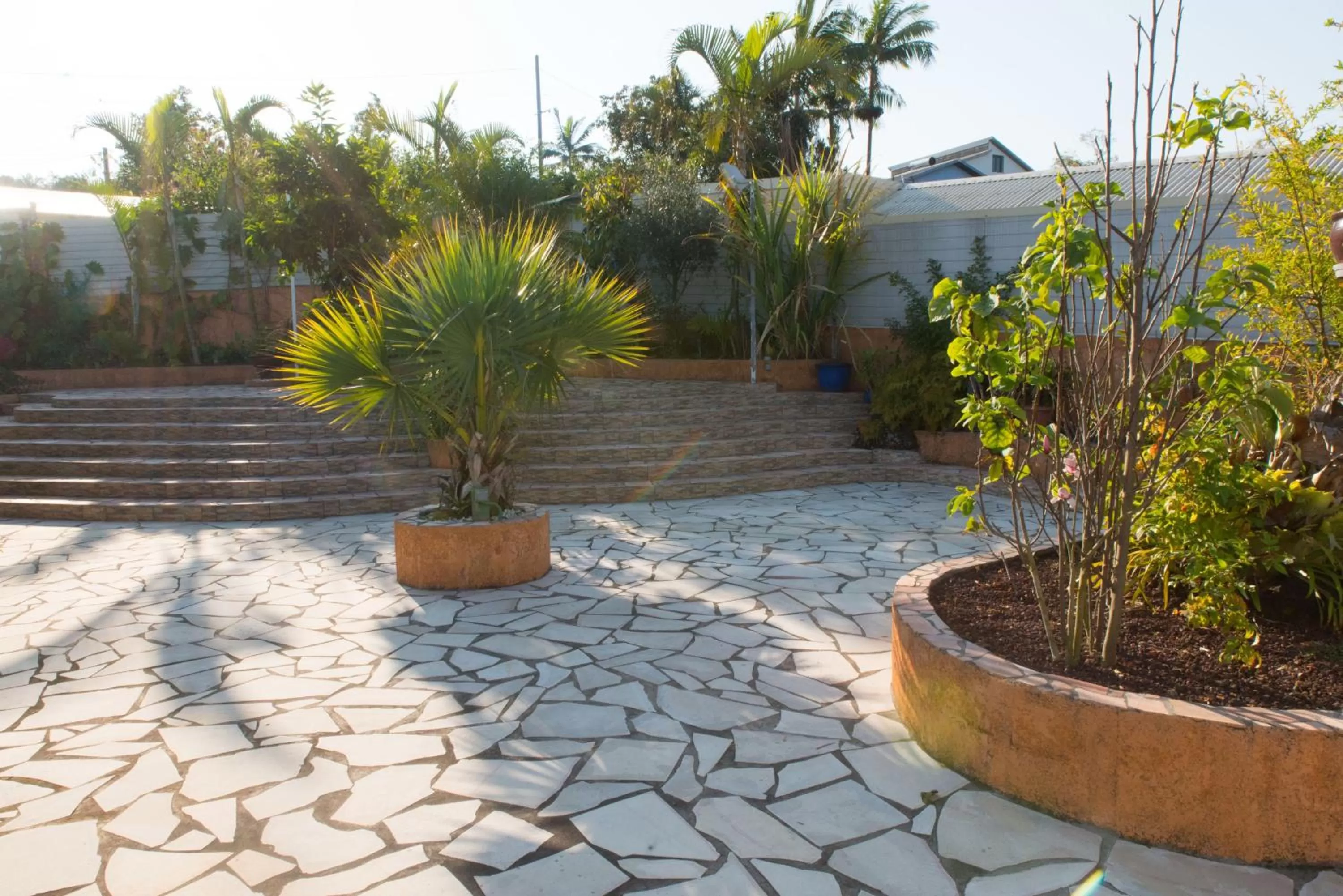 Patio in La Résidence des Caféiers - Le Tampon