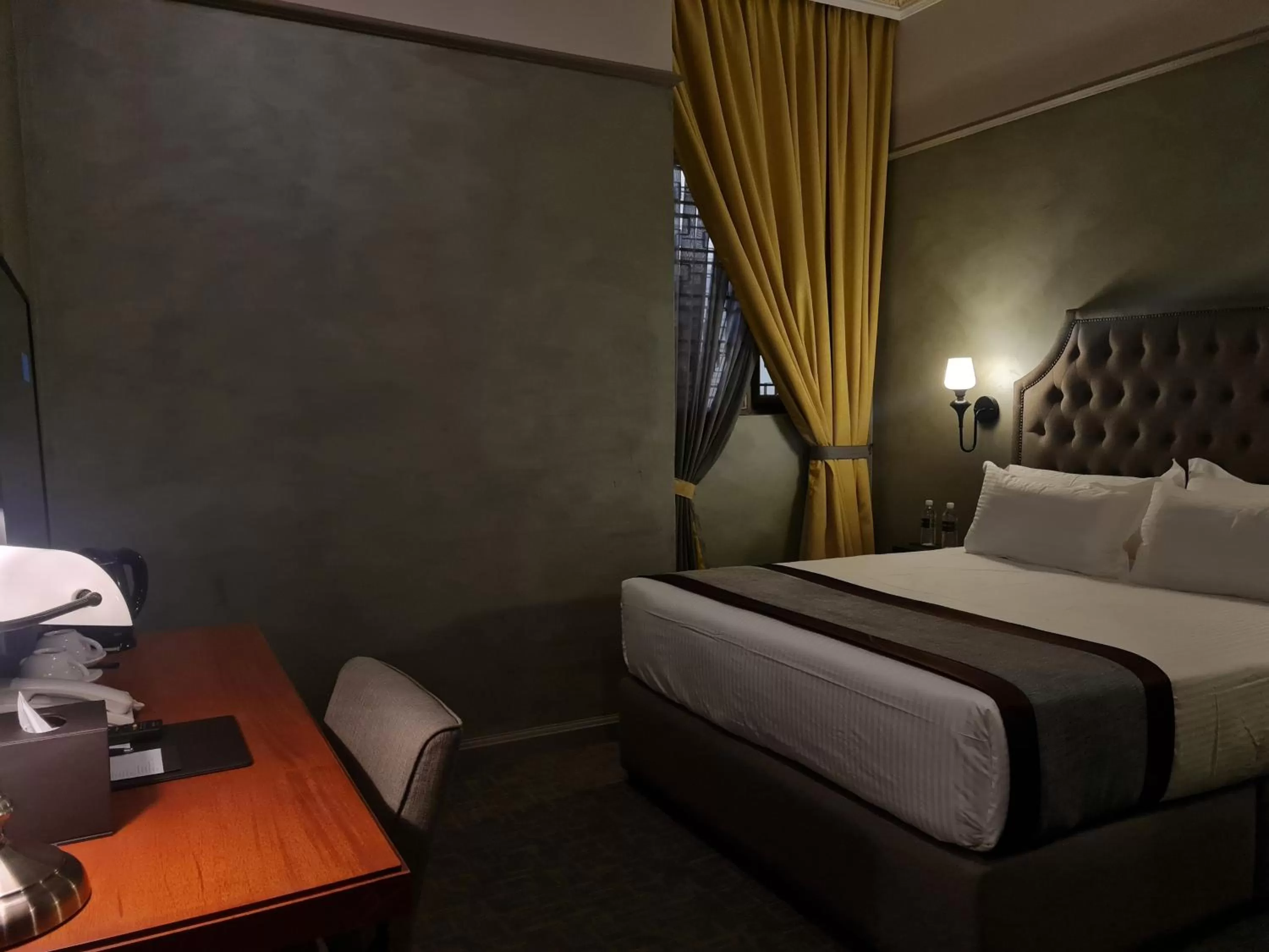 Bed in 1969 Business Suites @ Ipoh Garden