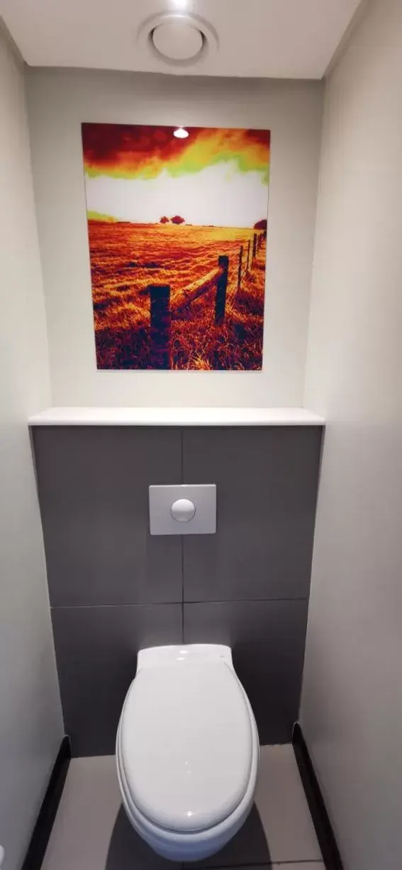 Standard Triple Room (Smoking) in SUN1 SOUTHGATE Standard Triple Room (Smoking) in SUN1 SOUTHGATE