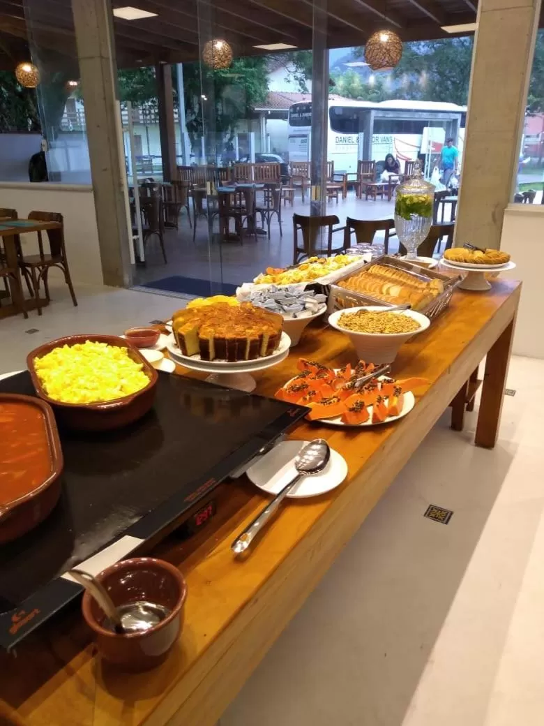 Breakfast in Pousada Ilha Vitoria