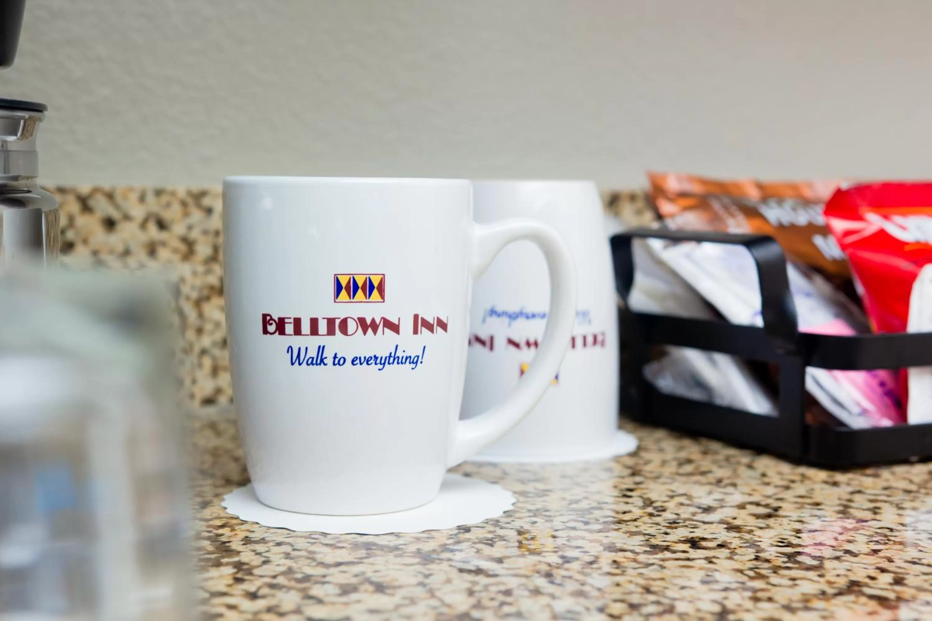 Coffee/tea facilities in Belltown Inn