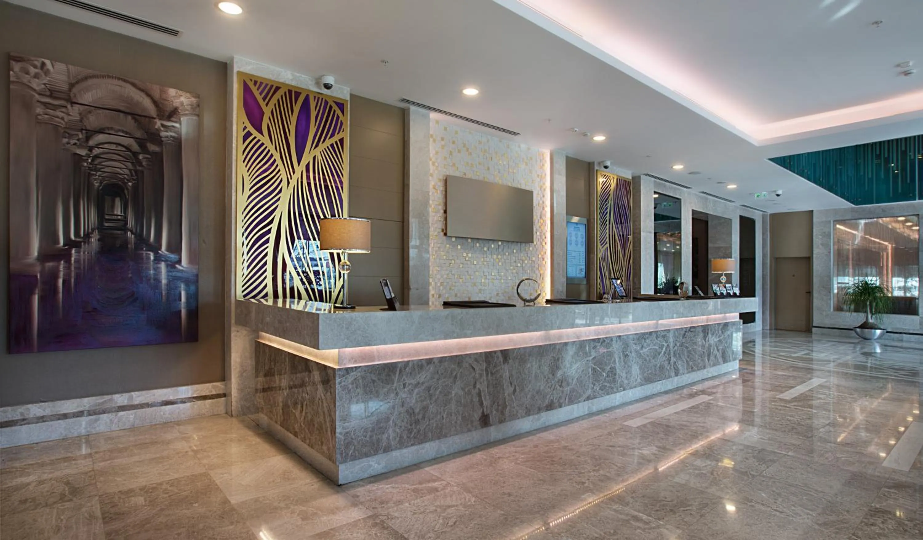 Lobby or reception in Dedeman Bostanci Istanbul Hotel & Convention Center