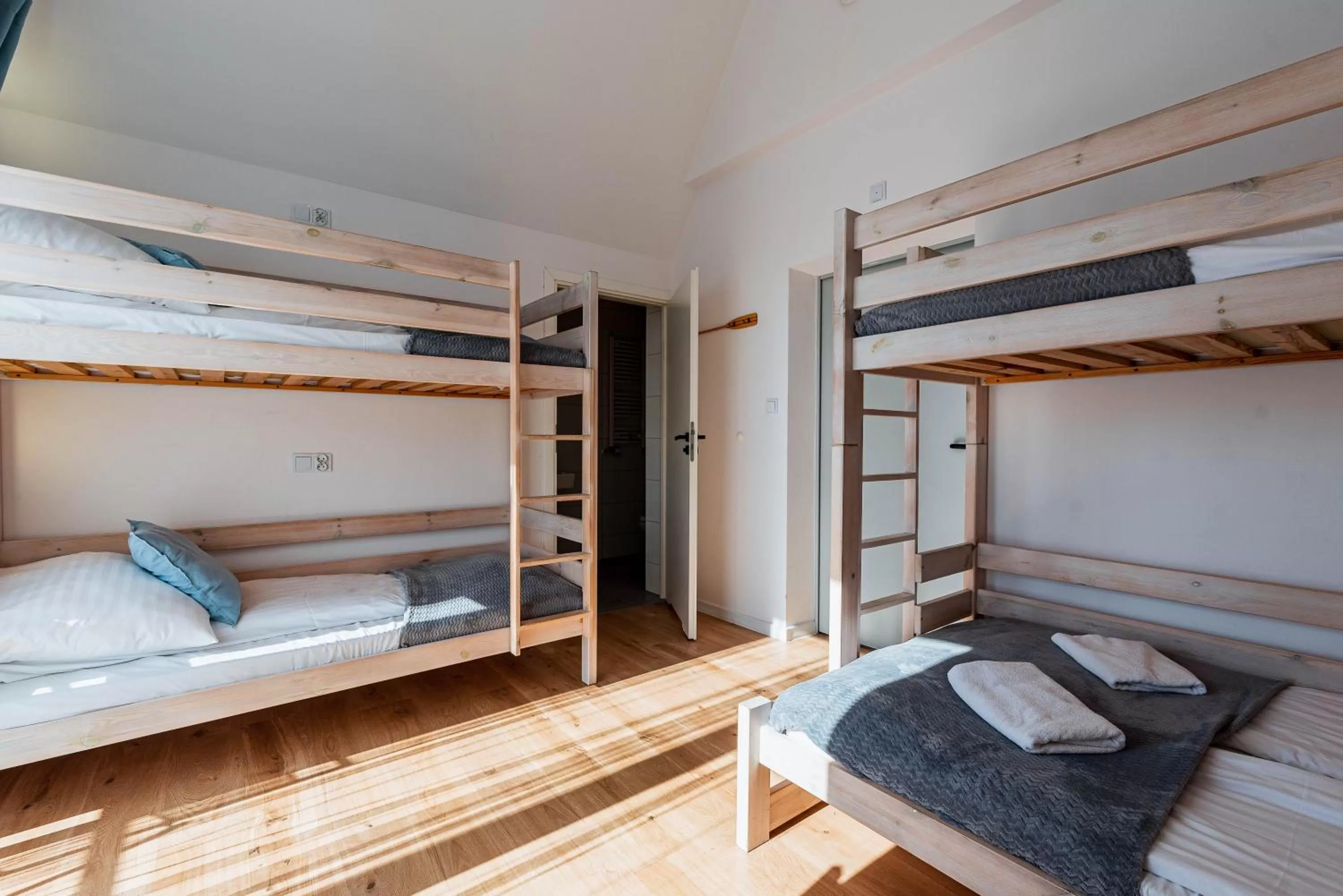 Bed, Bunk Bed in Willa ŻeglarSki