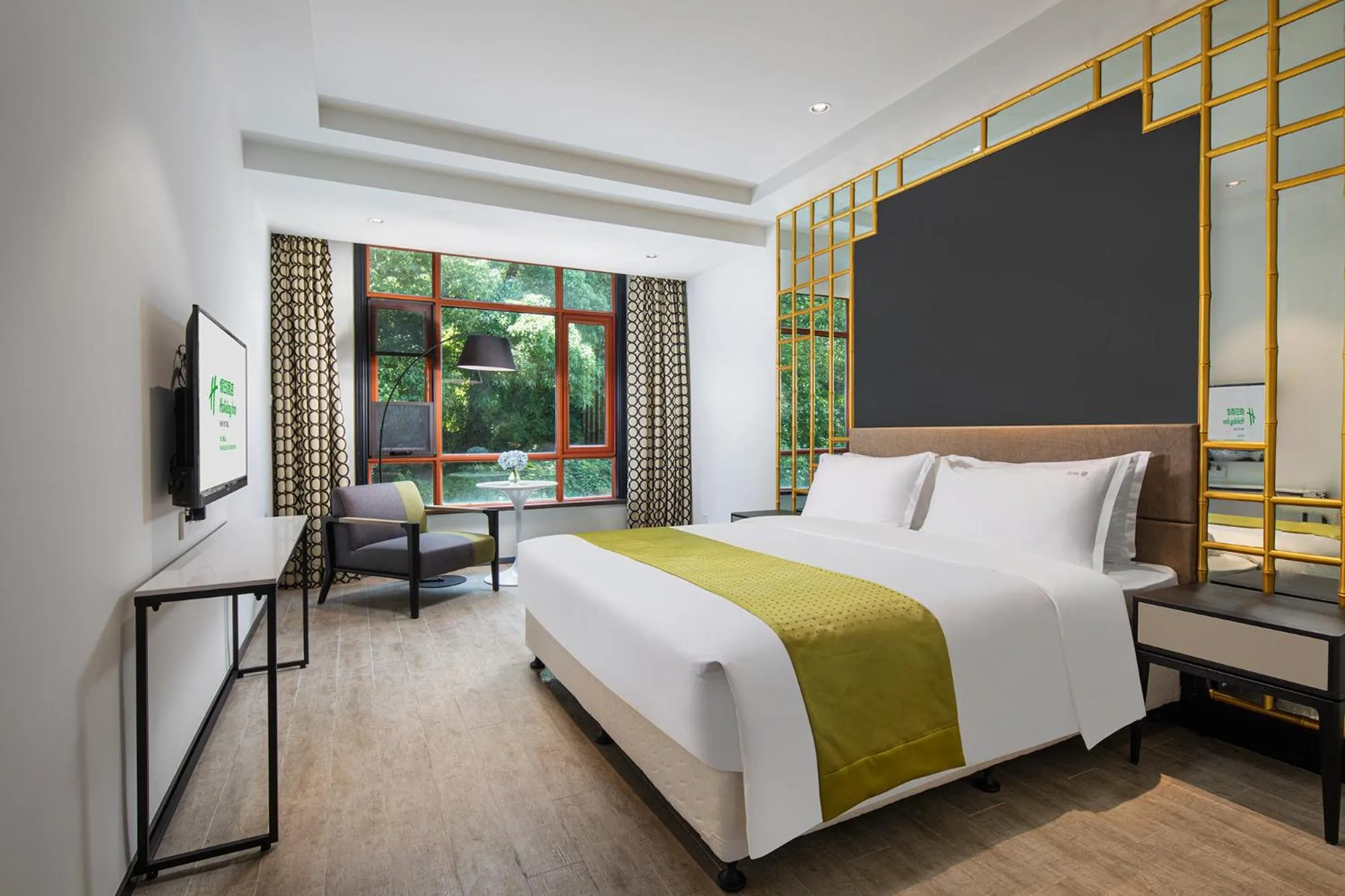 Bed in Holiday Inn Hangzhou Chaoshan, an IHG Hotel