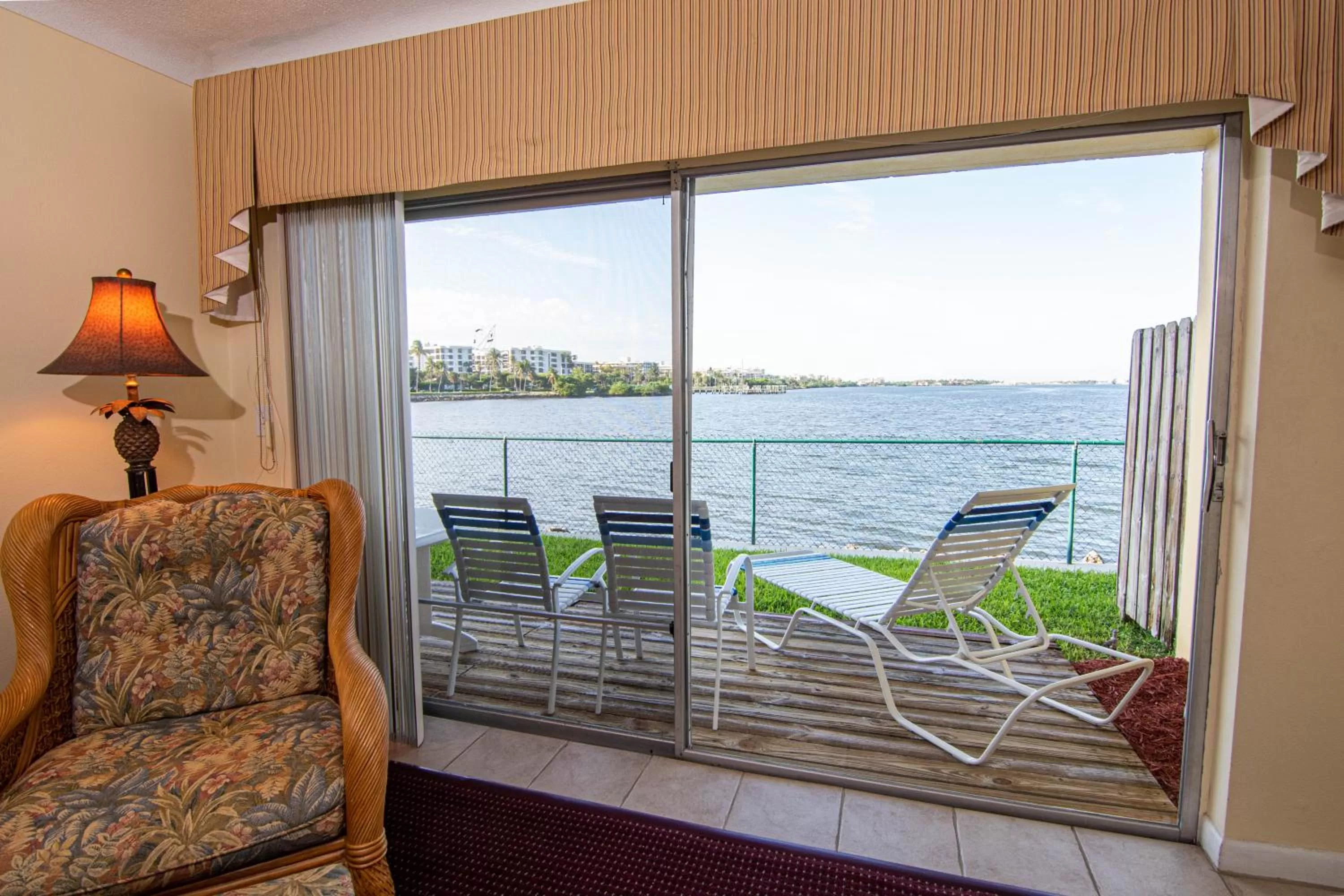 Palm Beach Waterfront Condos - Full Kitchens!