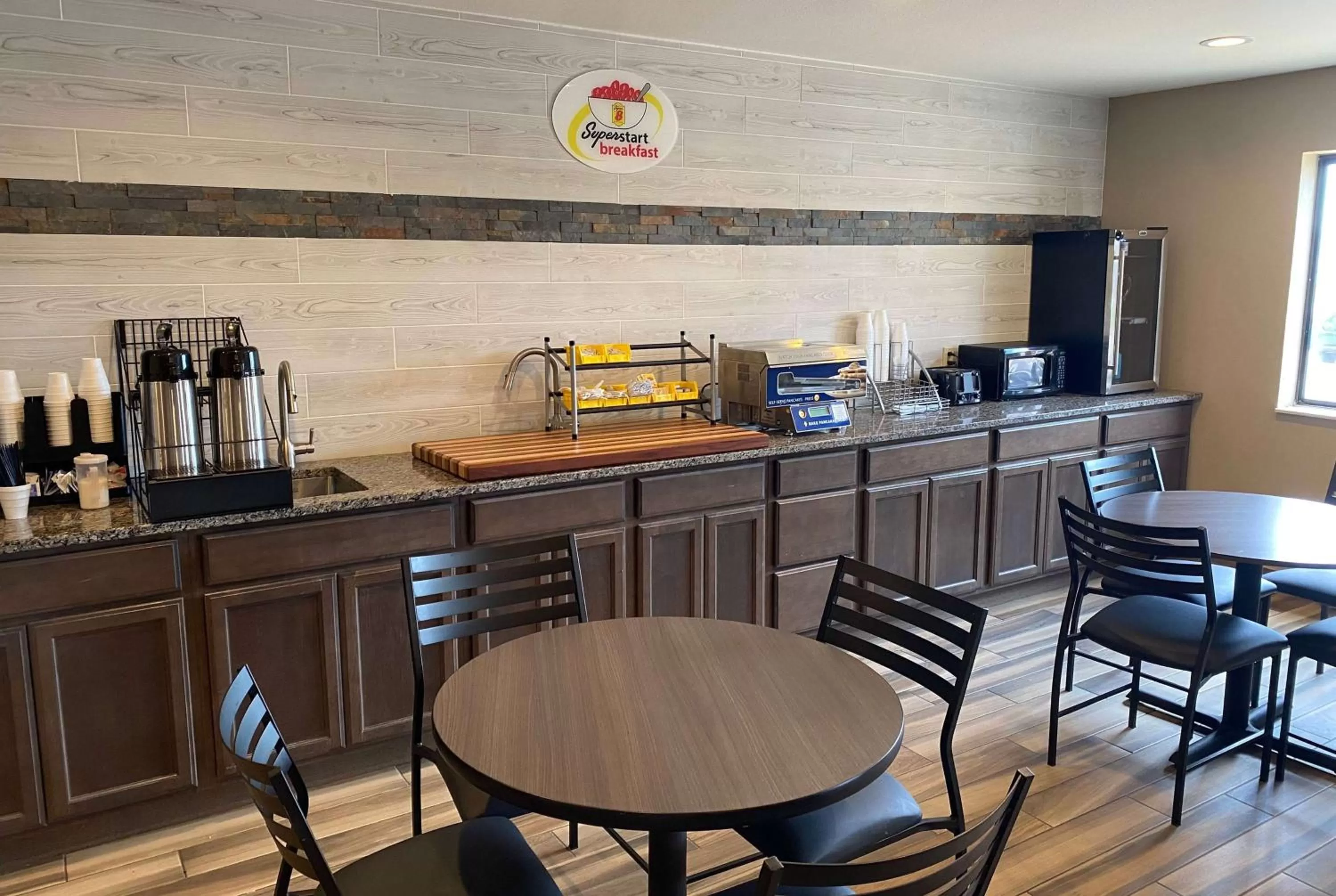 Breakfast in Super 8 by Wyndham Independence KS