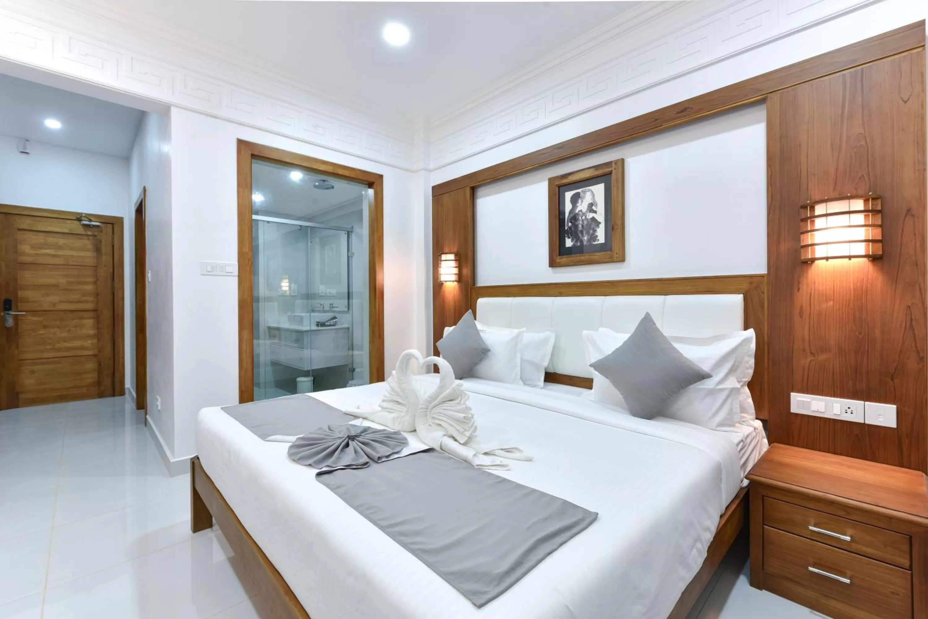 Photo of the whole room, Bed in HOTEL WHITE HOUSE, Munnar