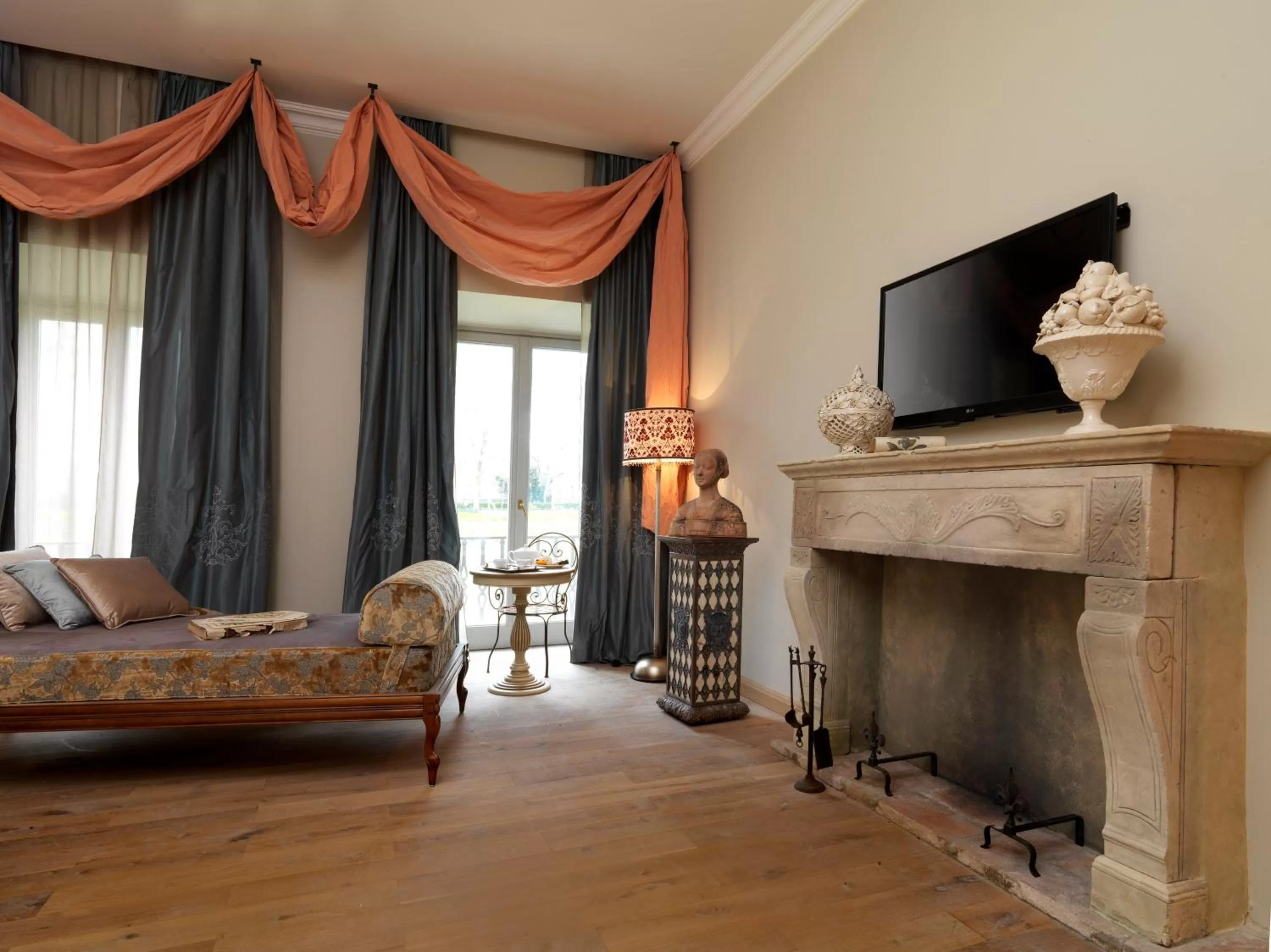 TV and multimedia in Ville Sull'Arno