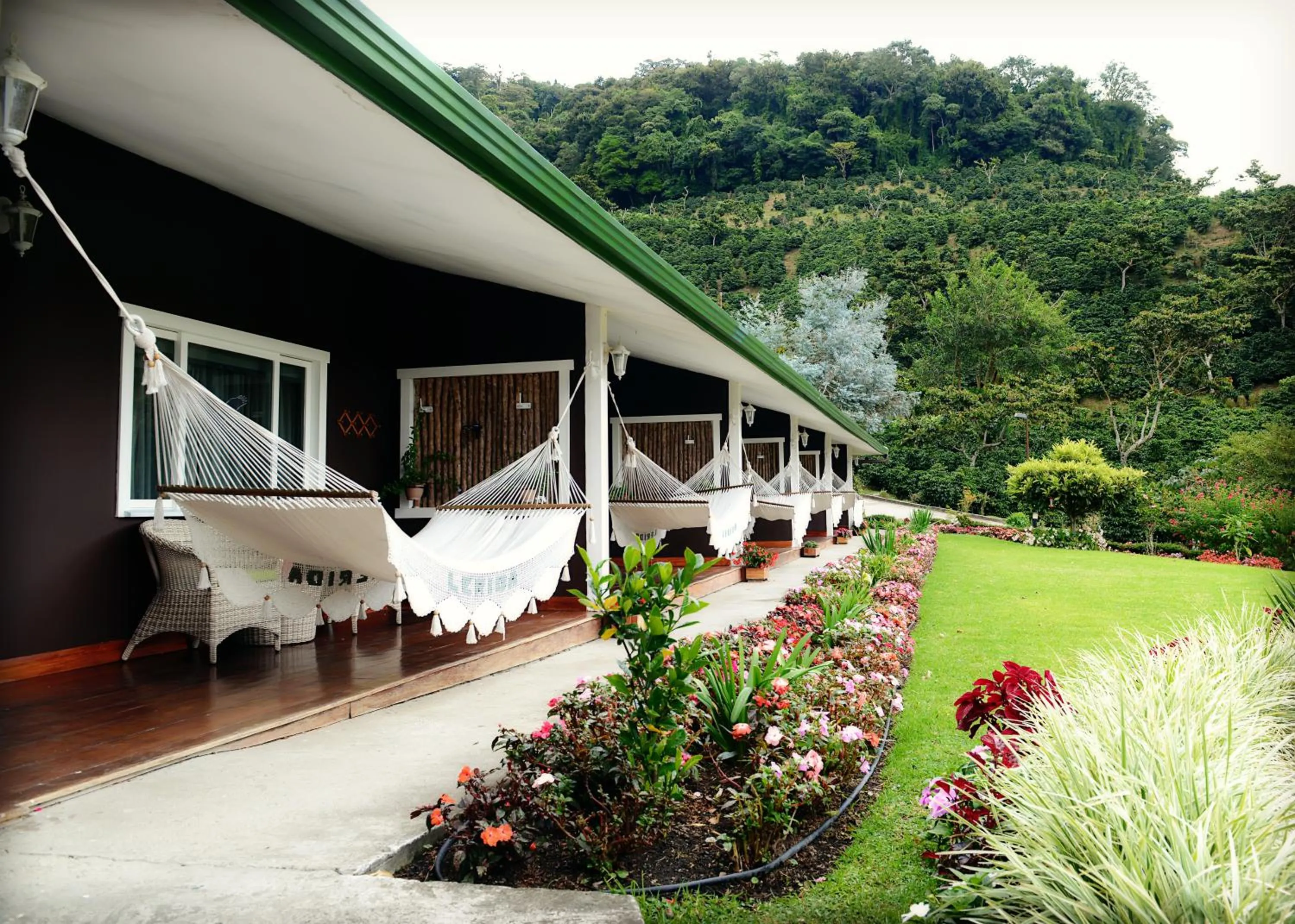 Deluxe Twin Room in Hotel Finca Lerida Coffee Plantation and Boutique Hotel