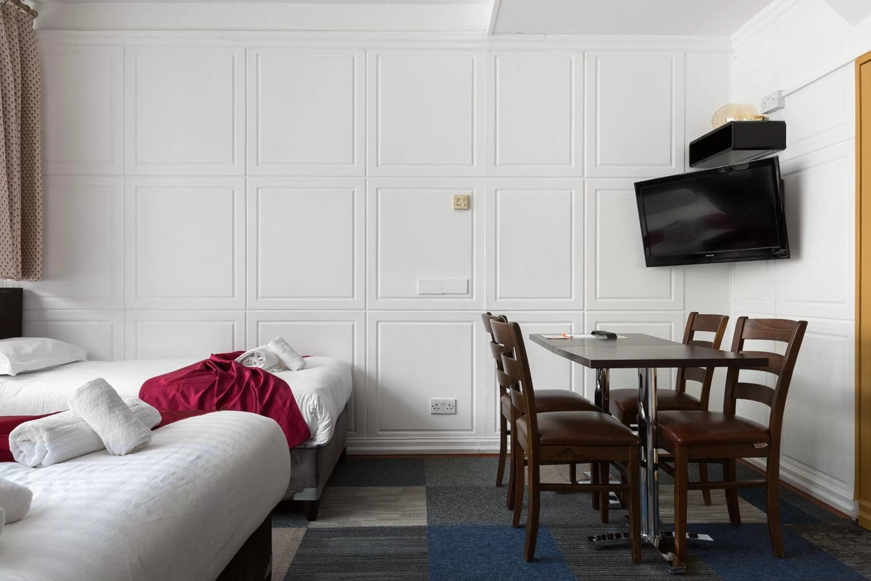 View (from property/room), Bed in Central Hoxton Shoreditch