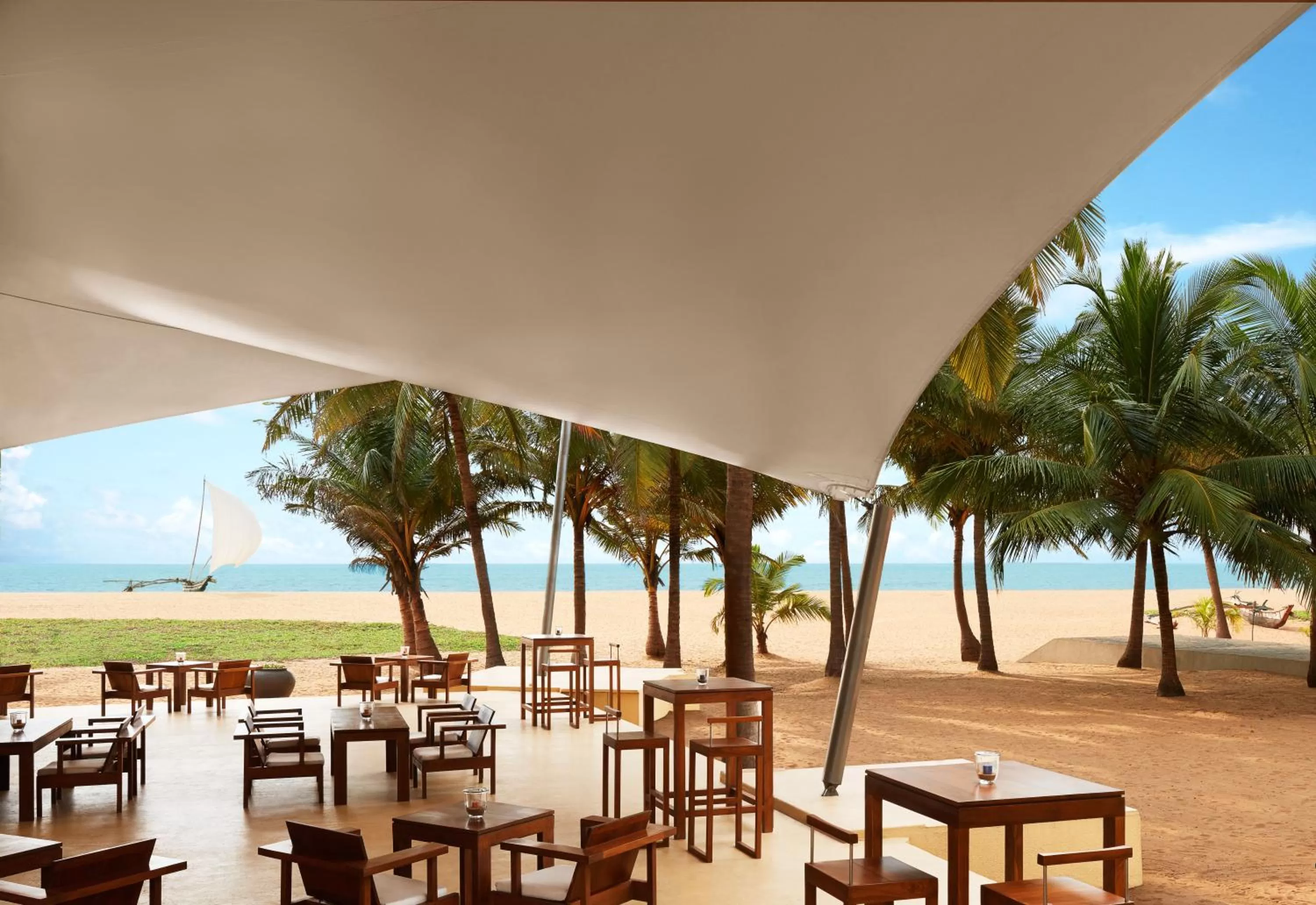 Lounge or bar in Jetwing Beach