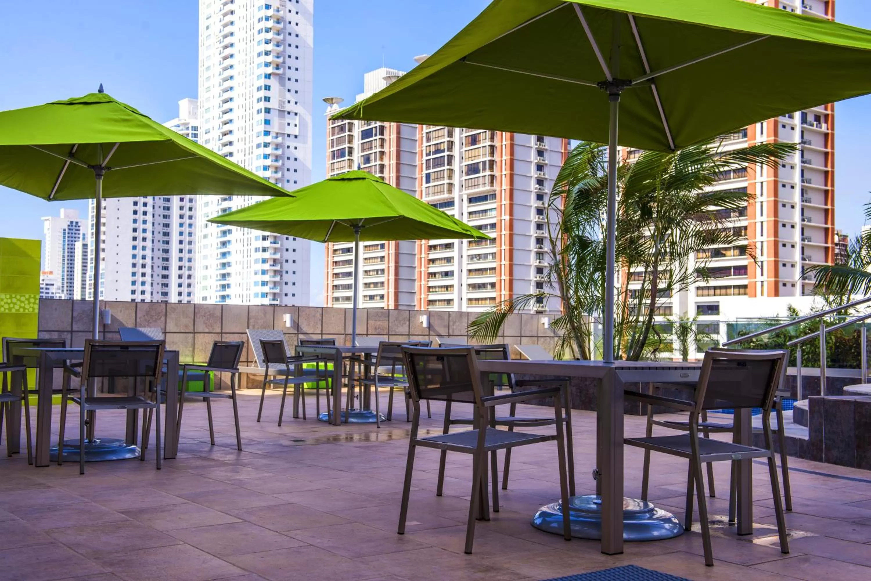 Patio in Ramada Plaza by Wyndham Panama Punta Pacifica