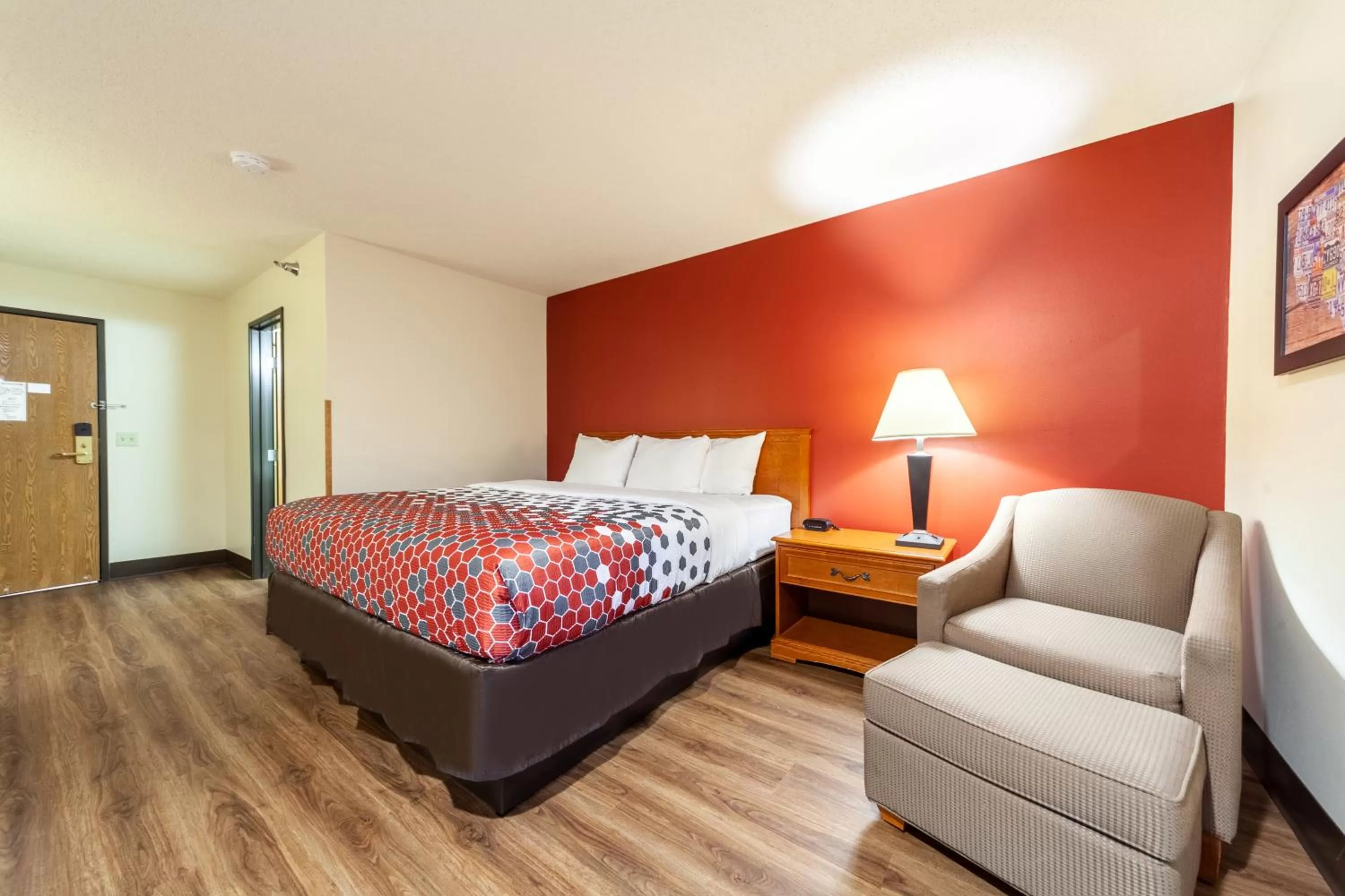 Bedroom, Bed in Econo Lodge